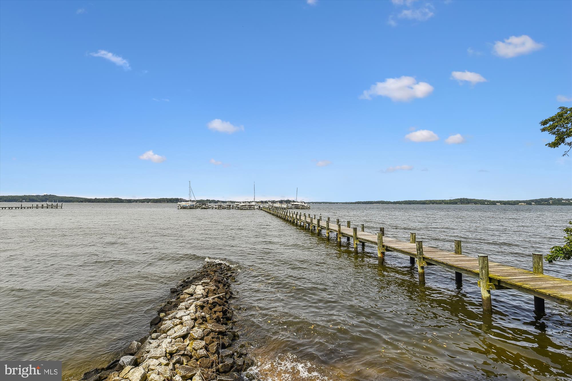 STONINGTON - Residential