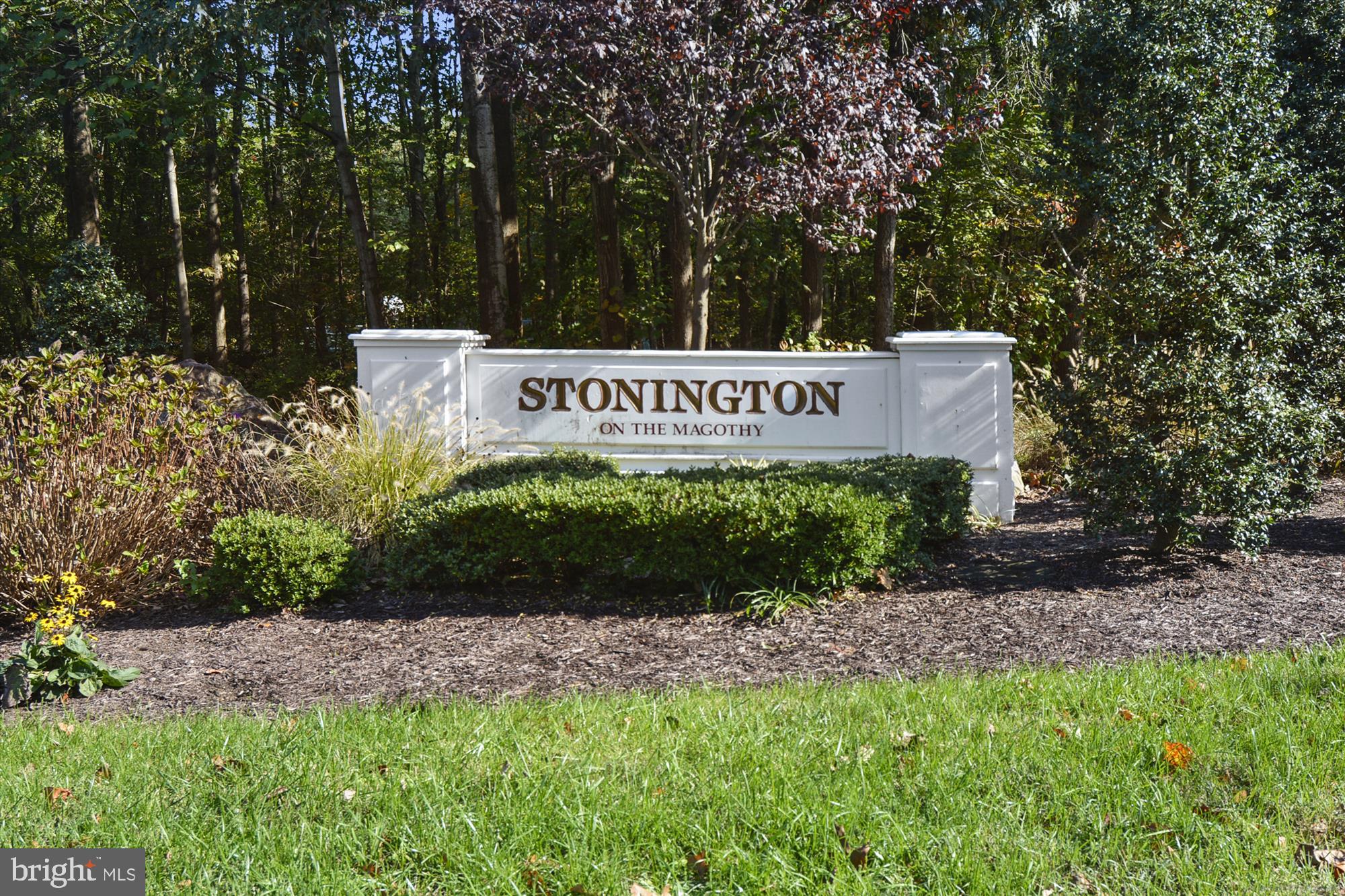 STONINGTON - Residential