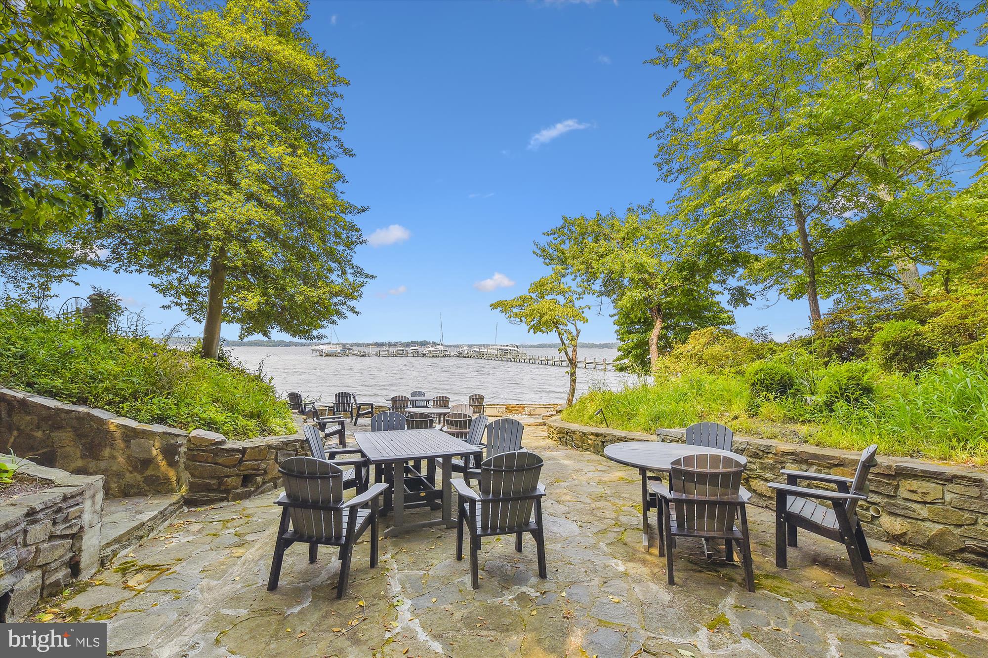 STONINGTON - Residential