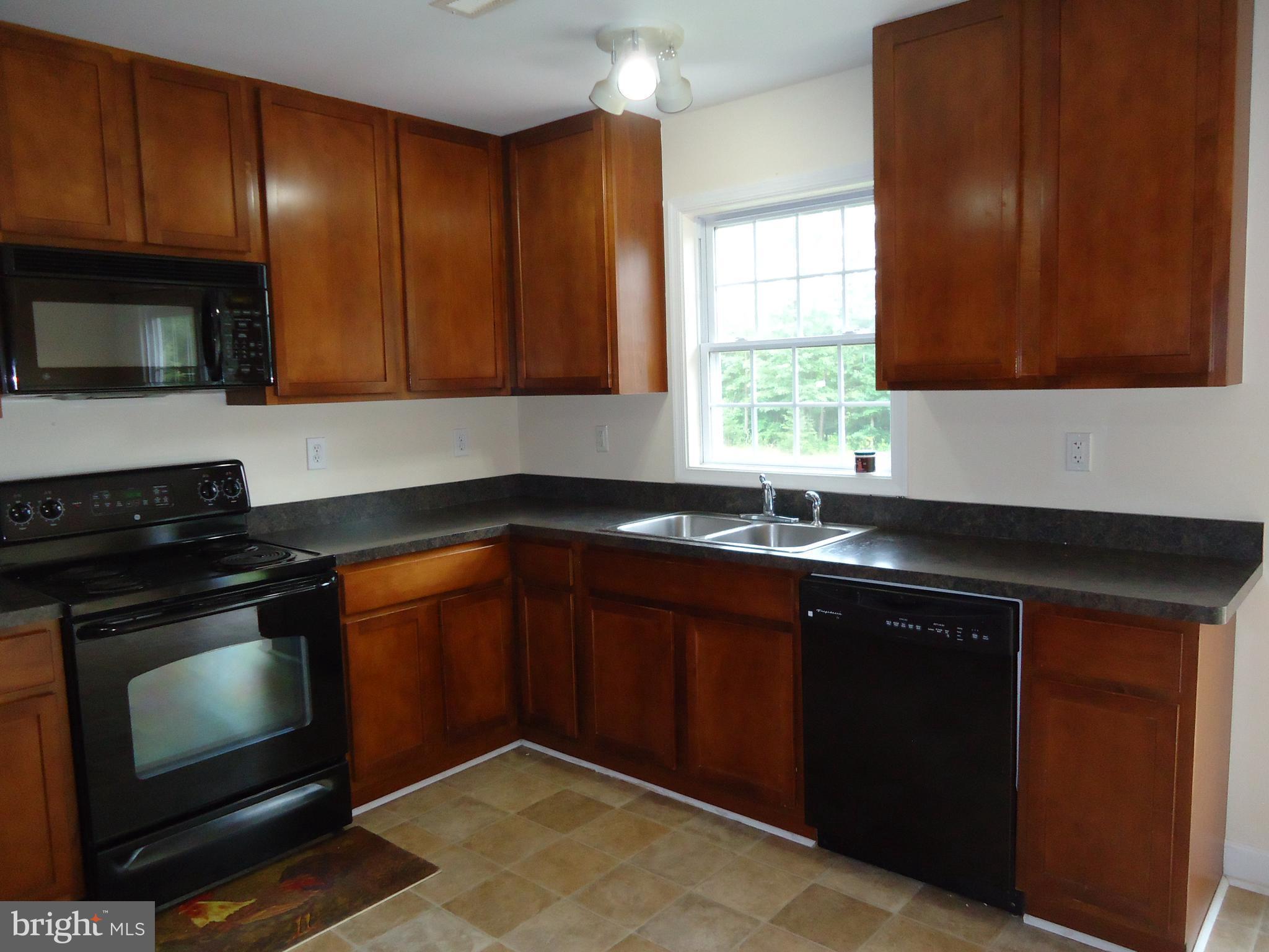 LOCUST GROVE - Residential Lease