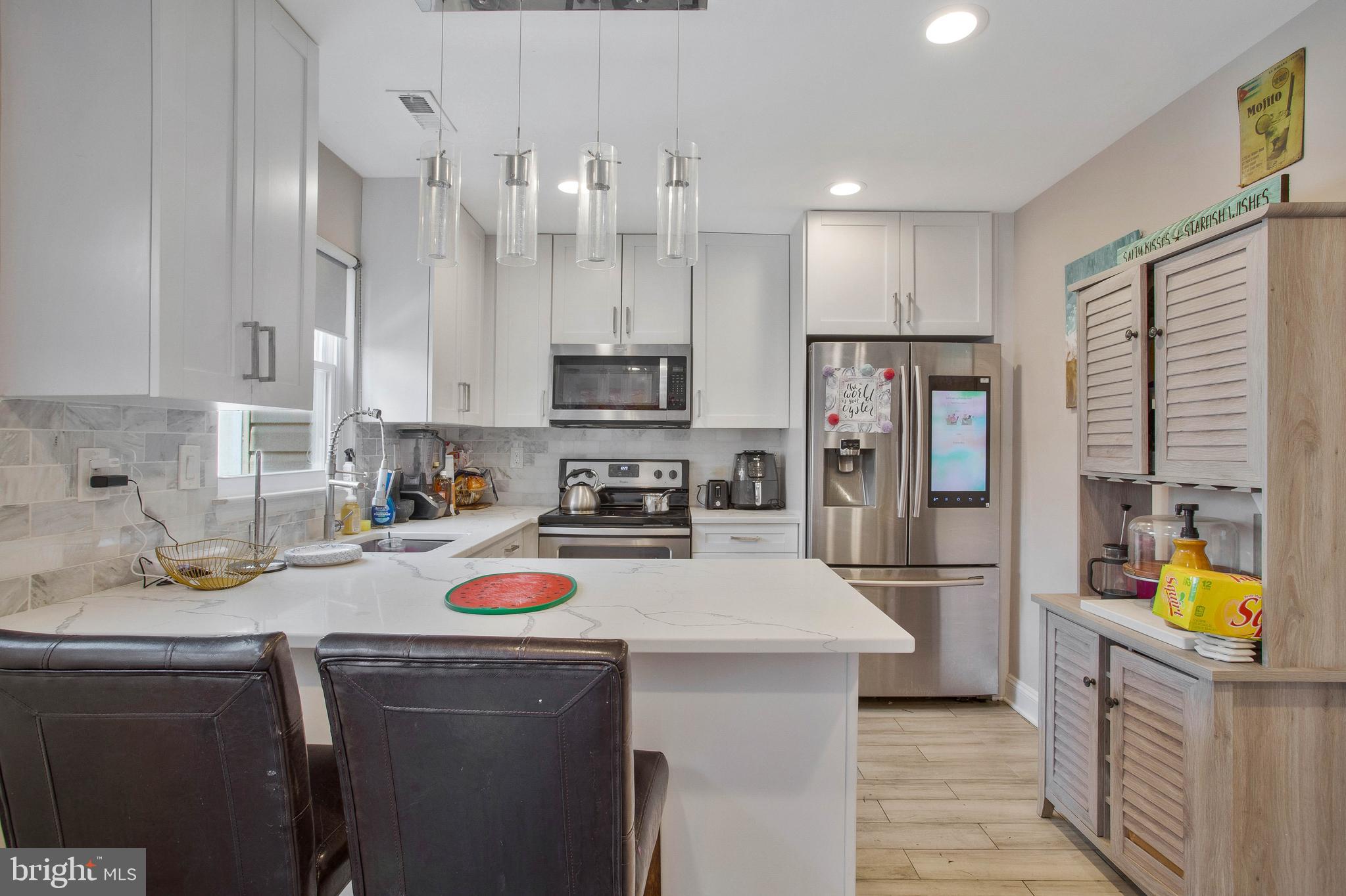 WESTLAKE VILLAGE - LANCASTER - Residential