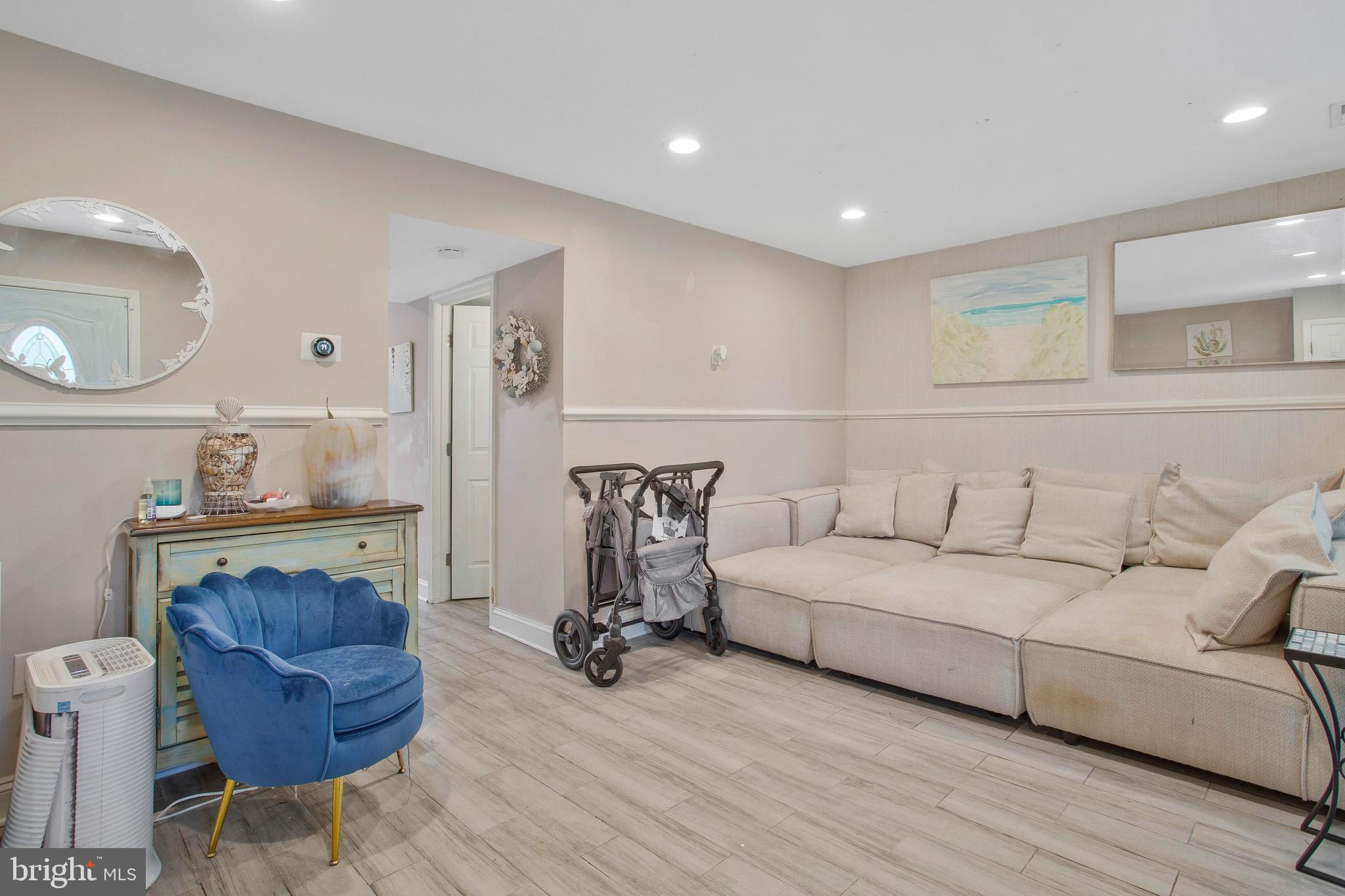 WESTLAKE VILLAGE - LANCASTER - Residential