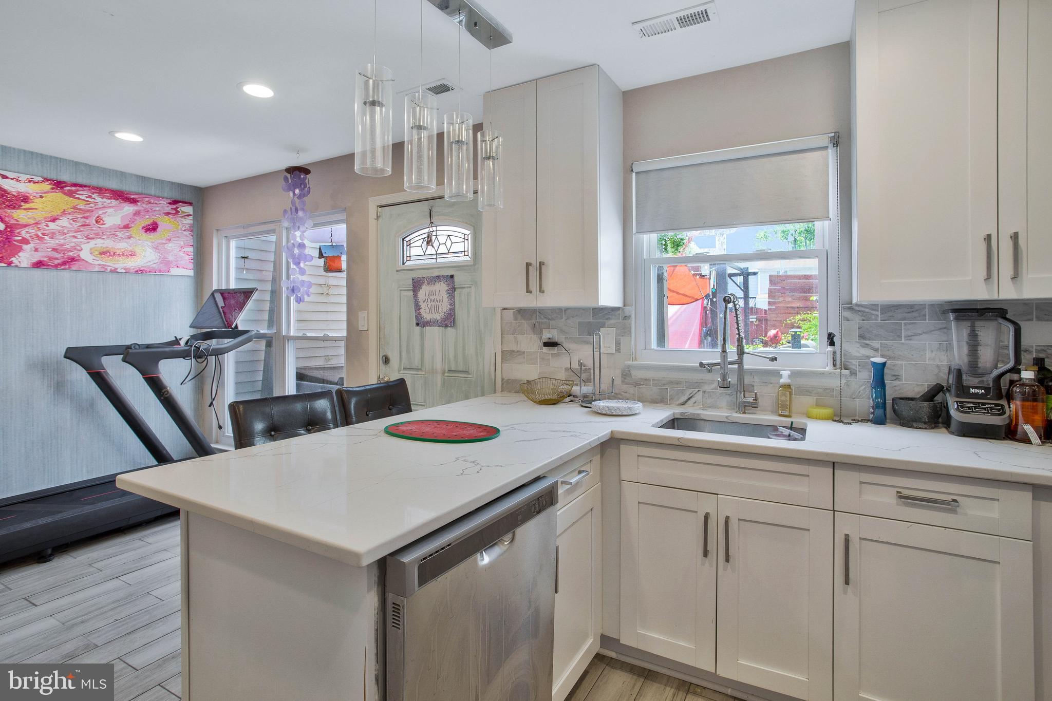 WESTLAKE VILLAGE - LANCASTER - Residential