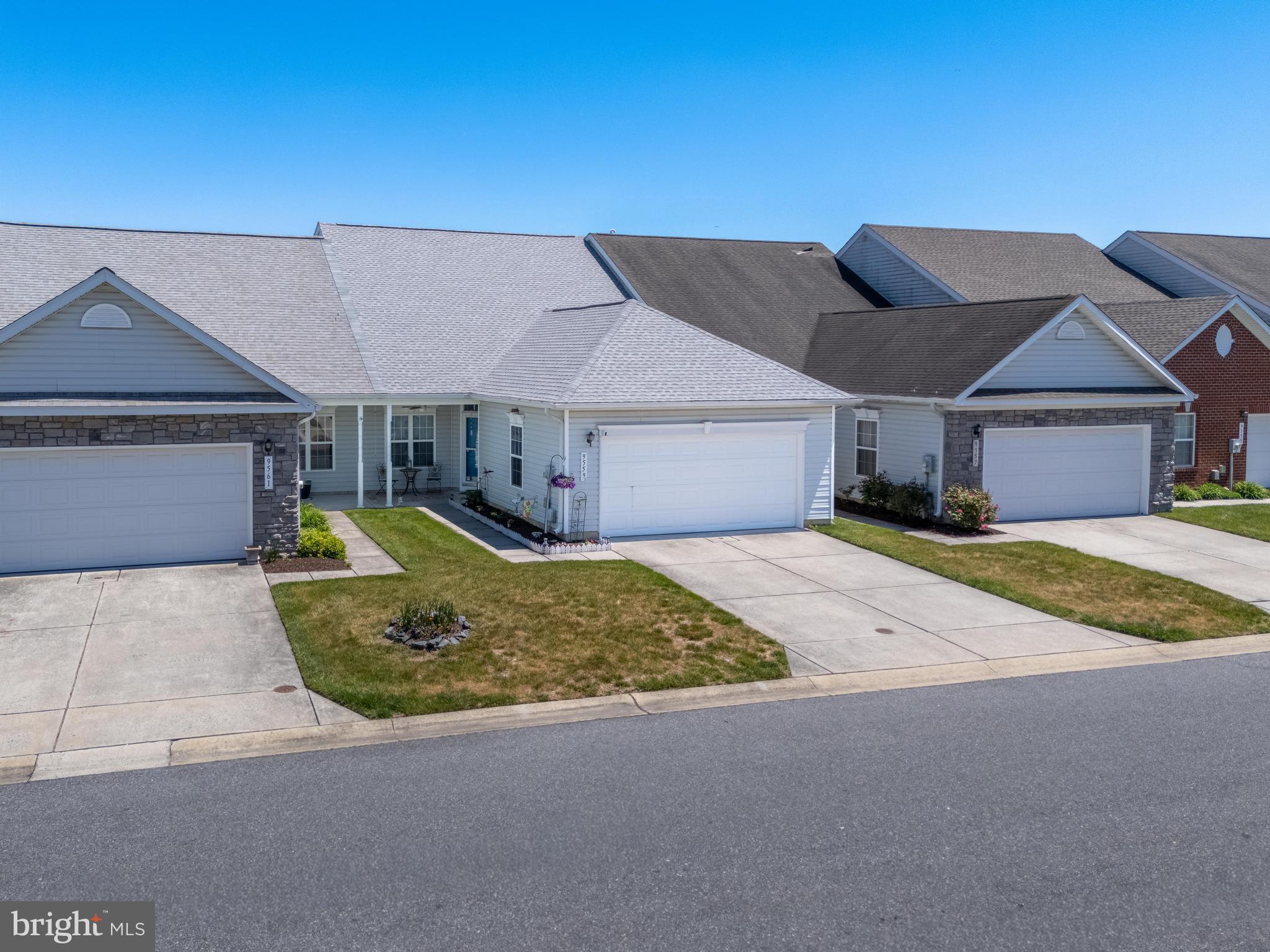 9559 WEDGE WAY