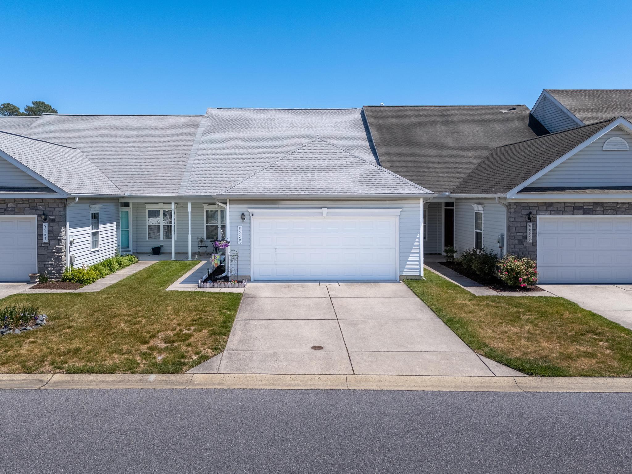 9559 WEDGE WAY