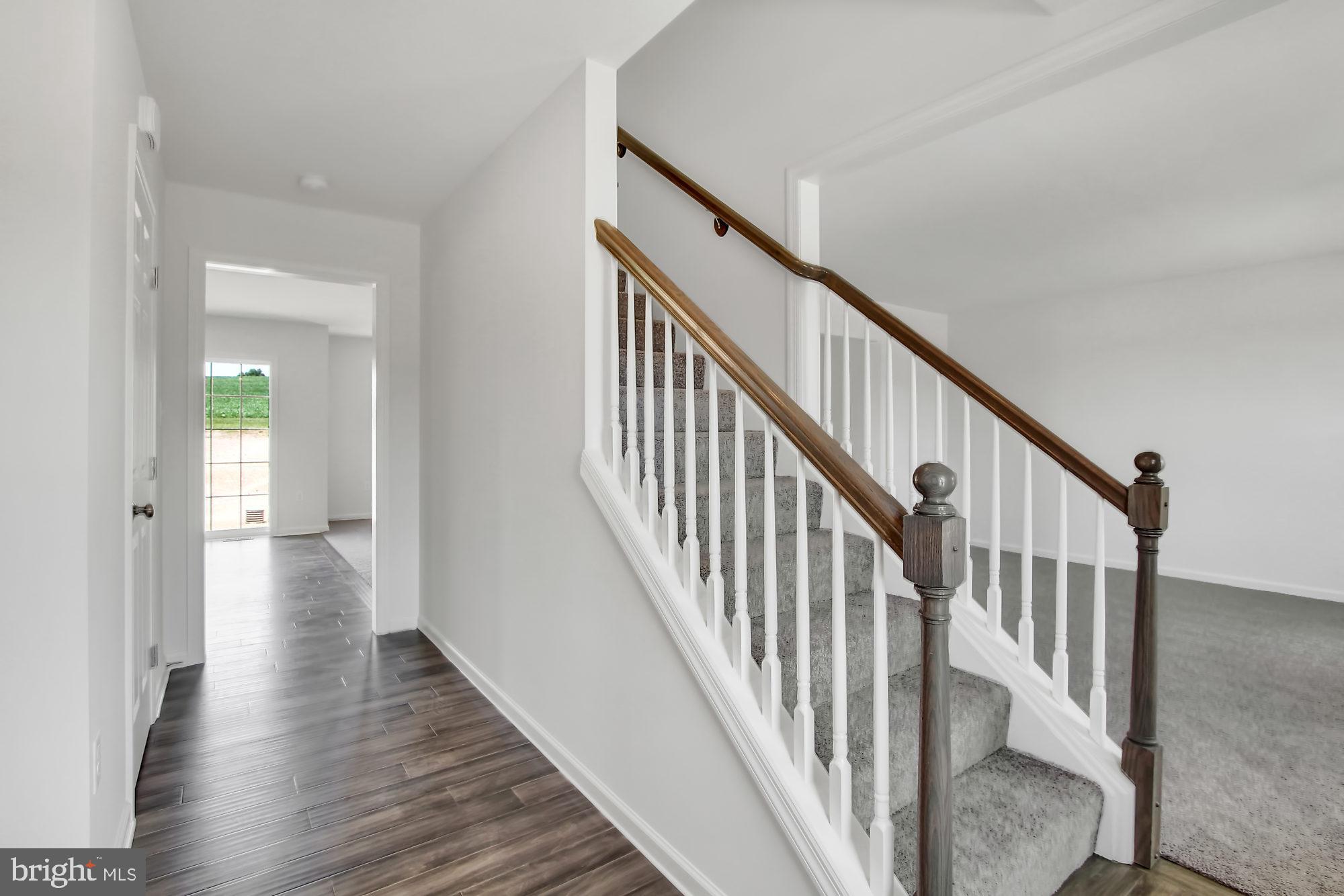 EAGLES VIEW - Residential