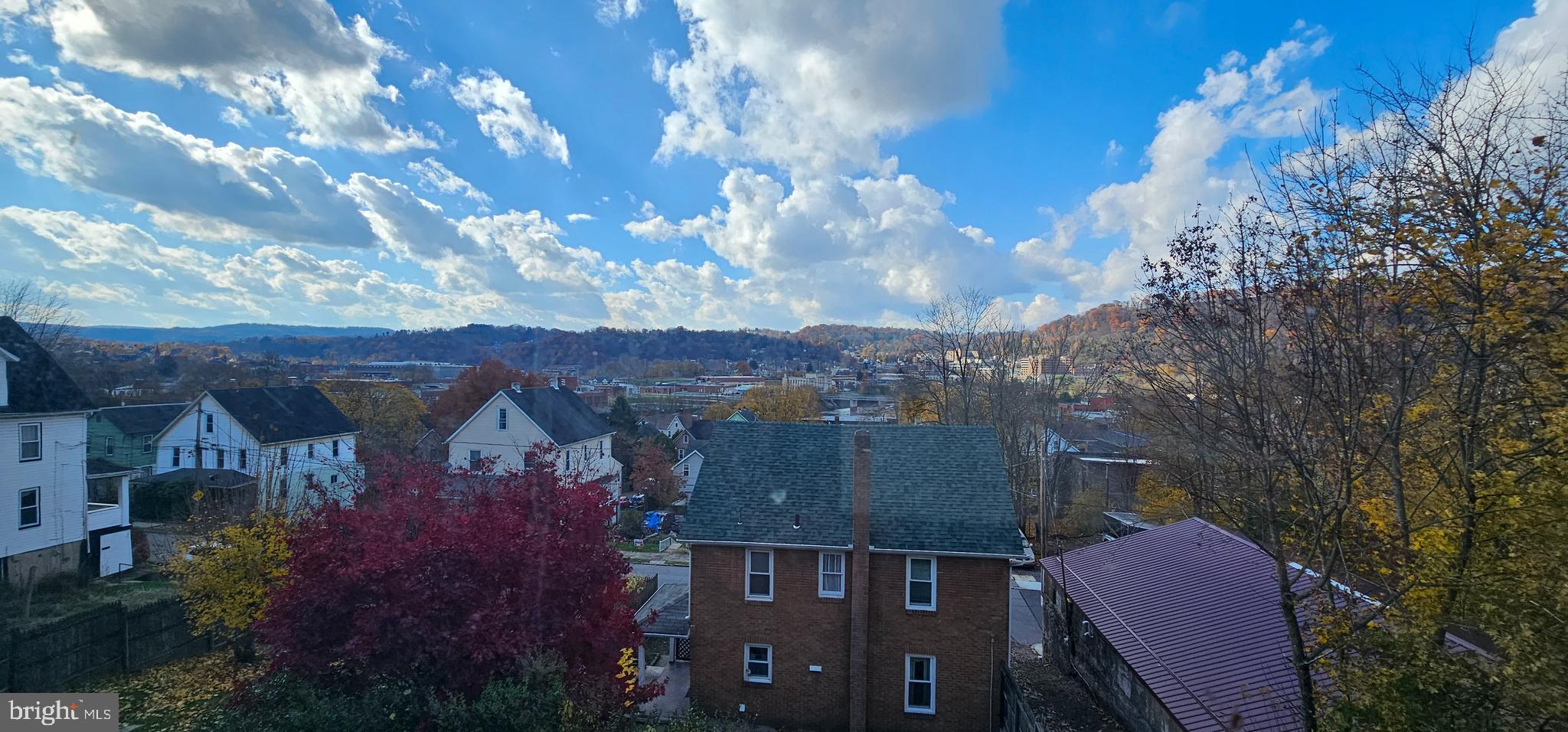 922-924 VON LUNEN ROAD