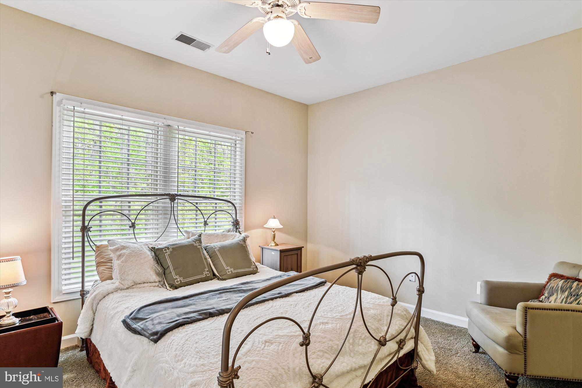 SOUTH RIVER COLONY - Residential