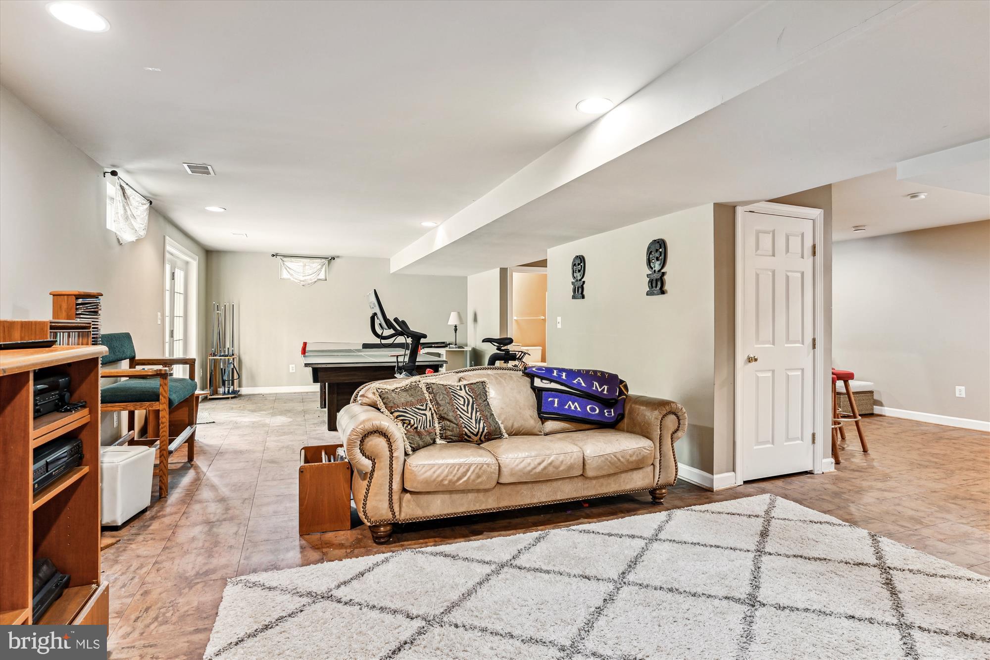 SOUTH RIVER COLONY - Residential