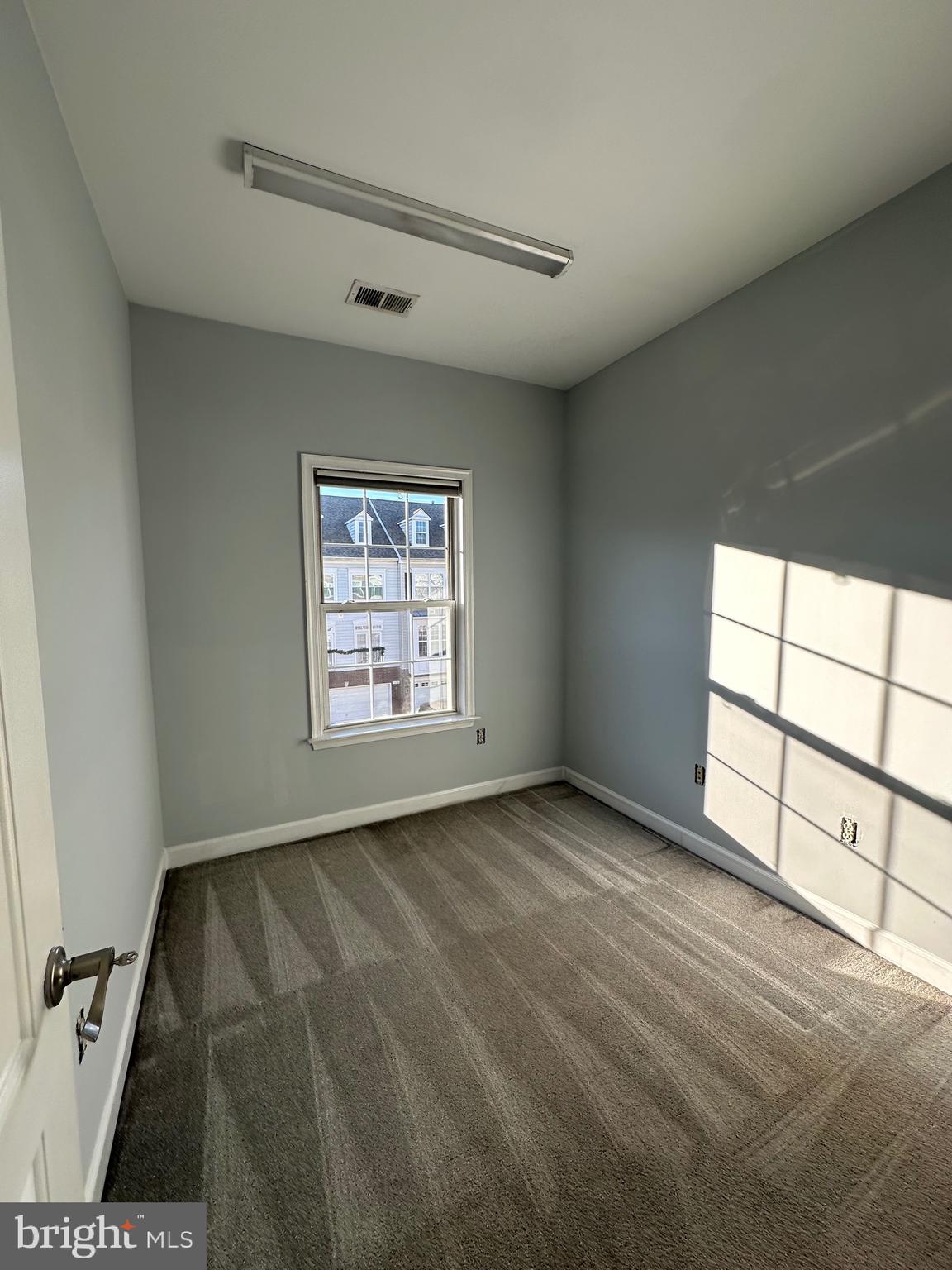 BRAMBLETON LANDBAY - Residential Lease