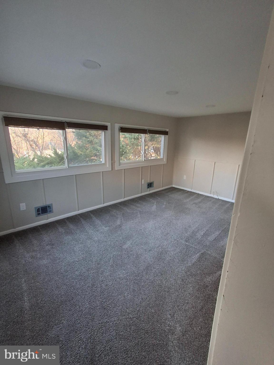 FAIRLAWN-LAUREL - Residential Lease