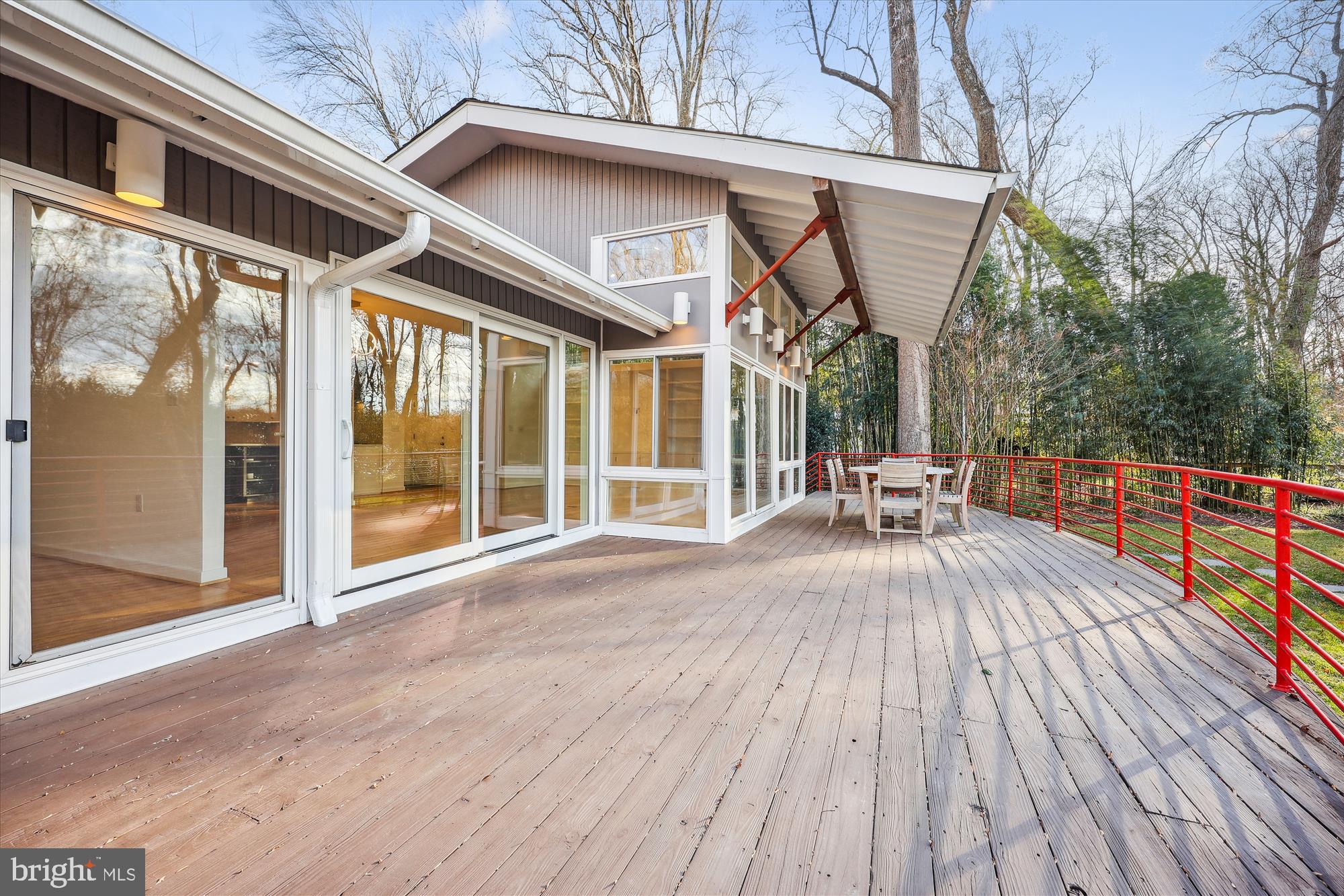 CARDEROCK SPRINGS - Residential