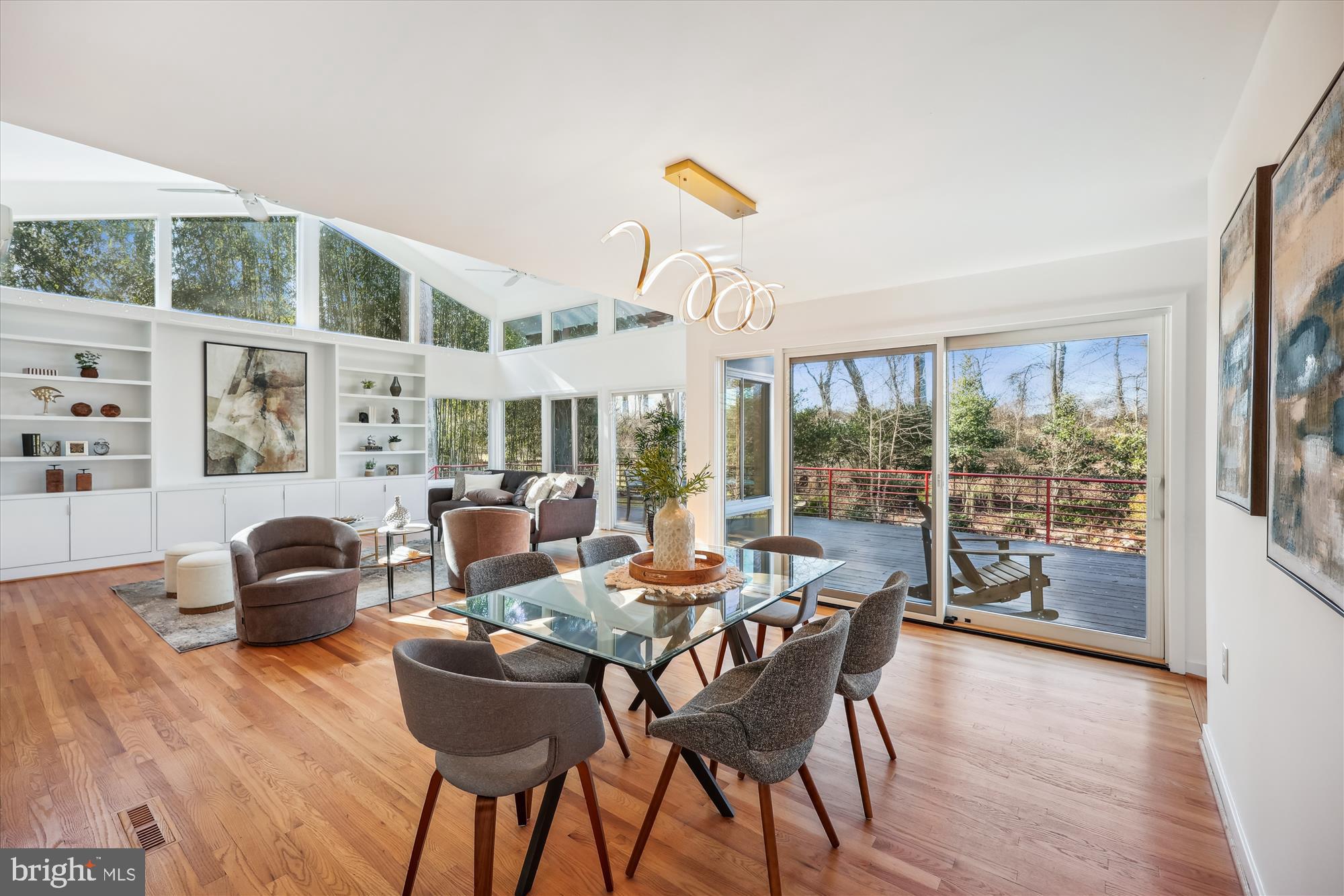 CARDEROCK SPRINGS - Residential