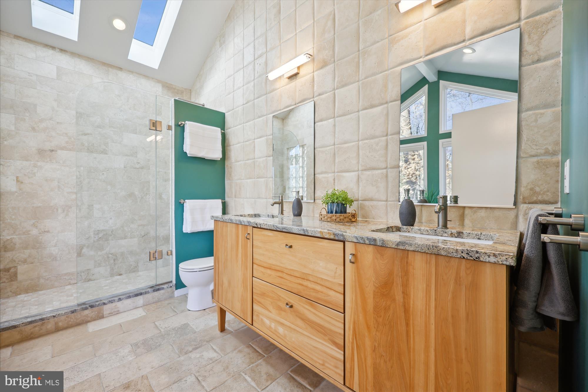 CARDEROCK SPRINGS - Residential