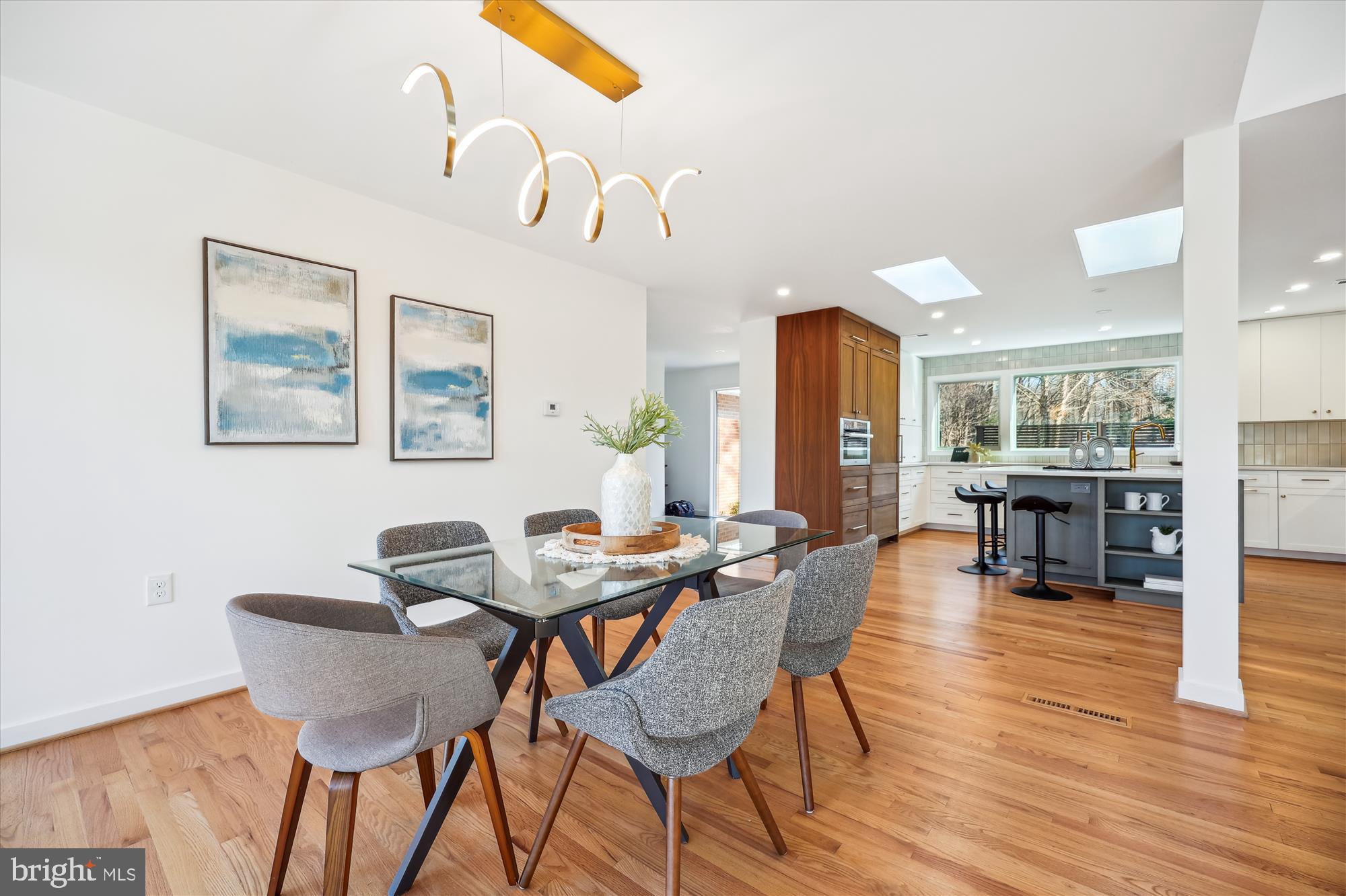 CARDEROCK SPRINGS - Residential