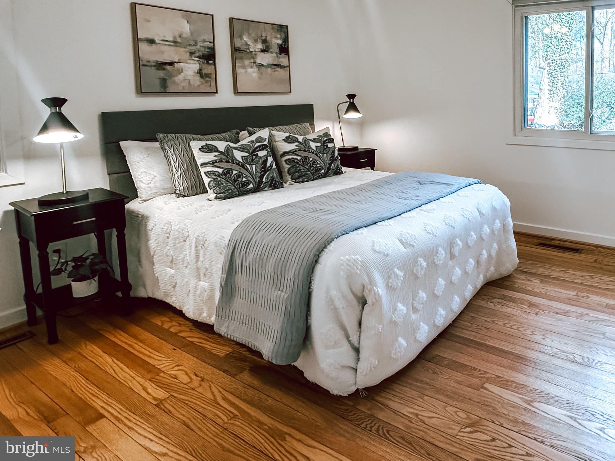 CARDEROCK SPRINGS - Residential