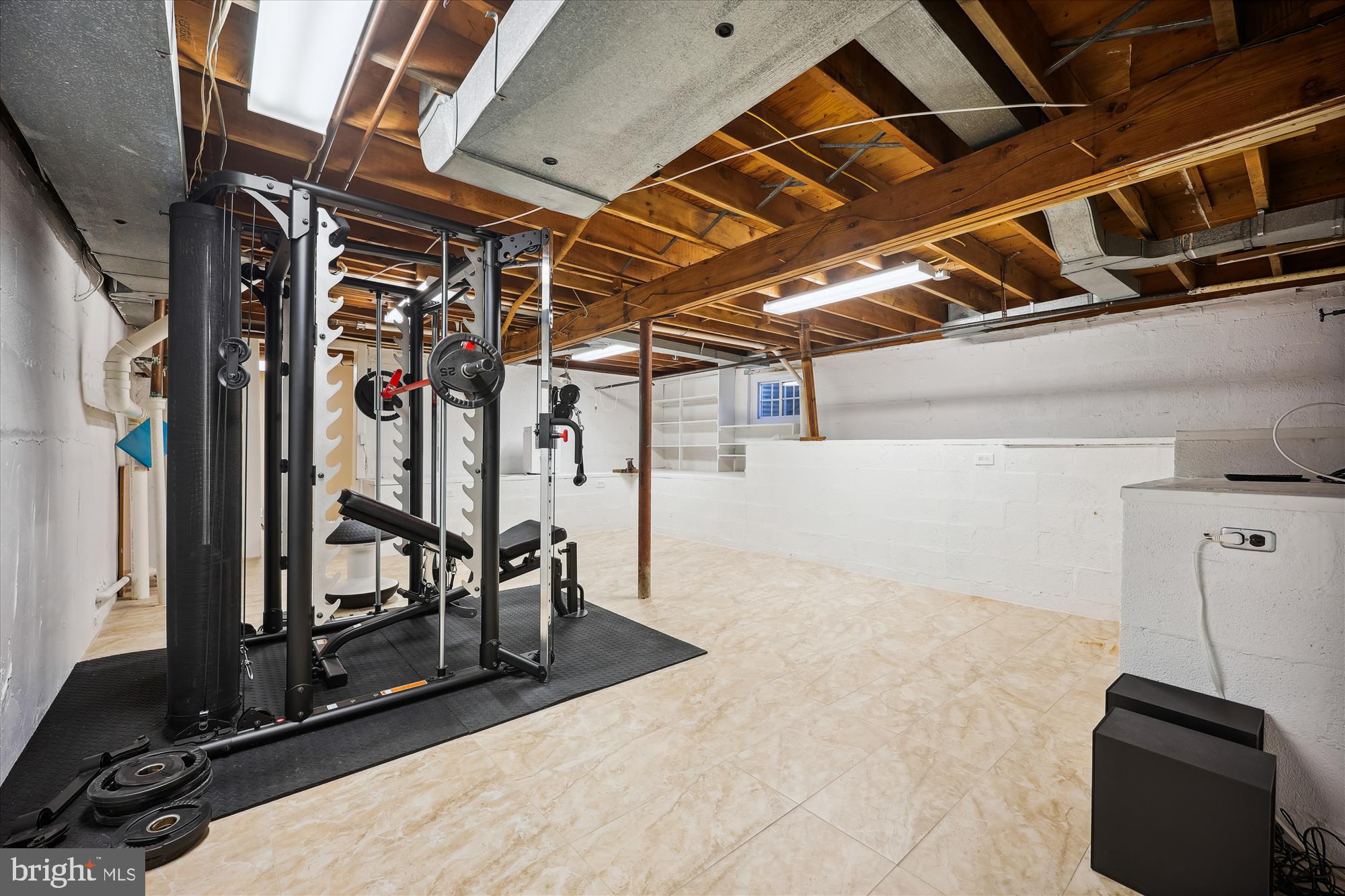 CARDEROCK SPRINGS - Residential