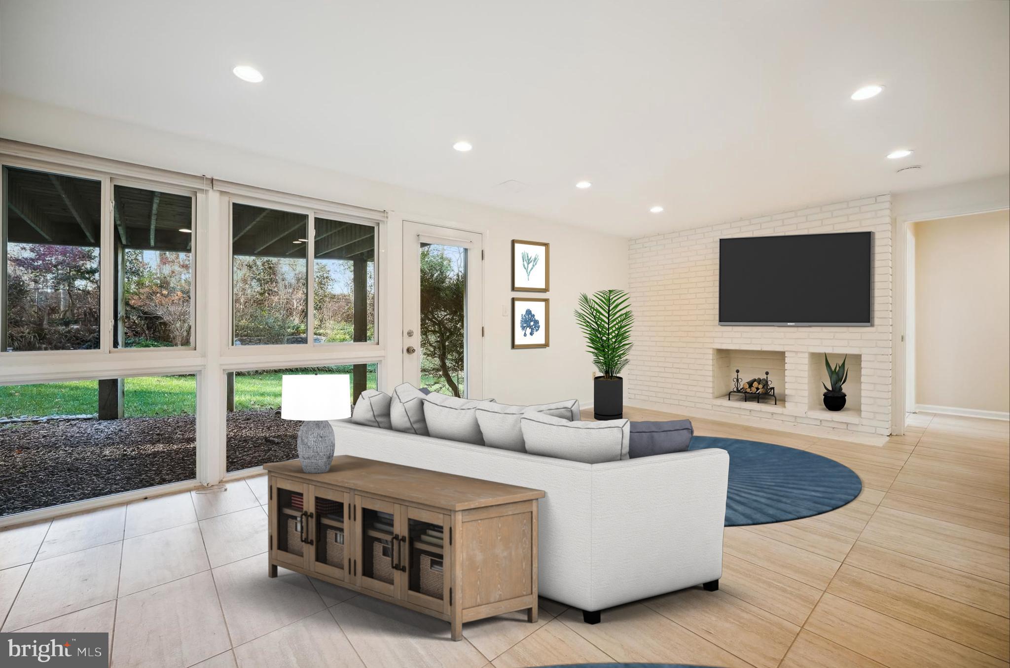 CARDEROCK SPRINGS - Residential