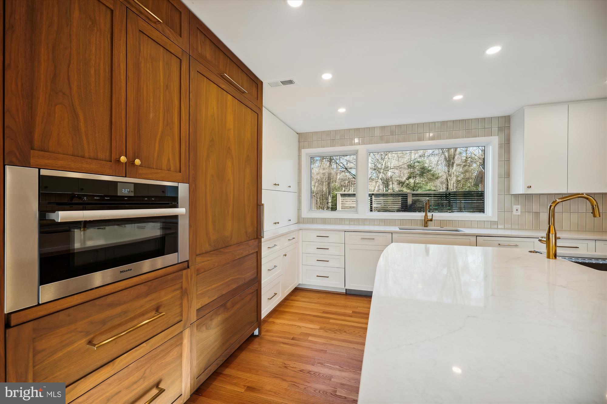 CARDEROCK SPRINGS - Residential