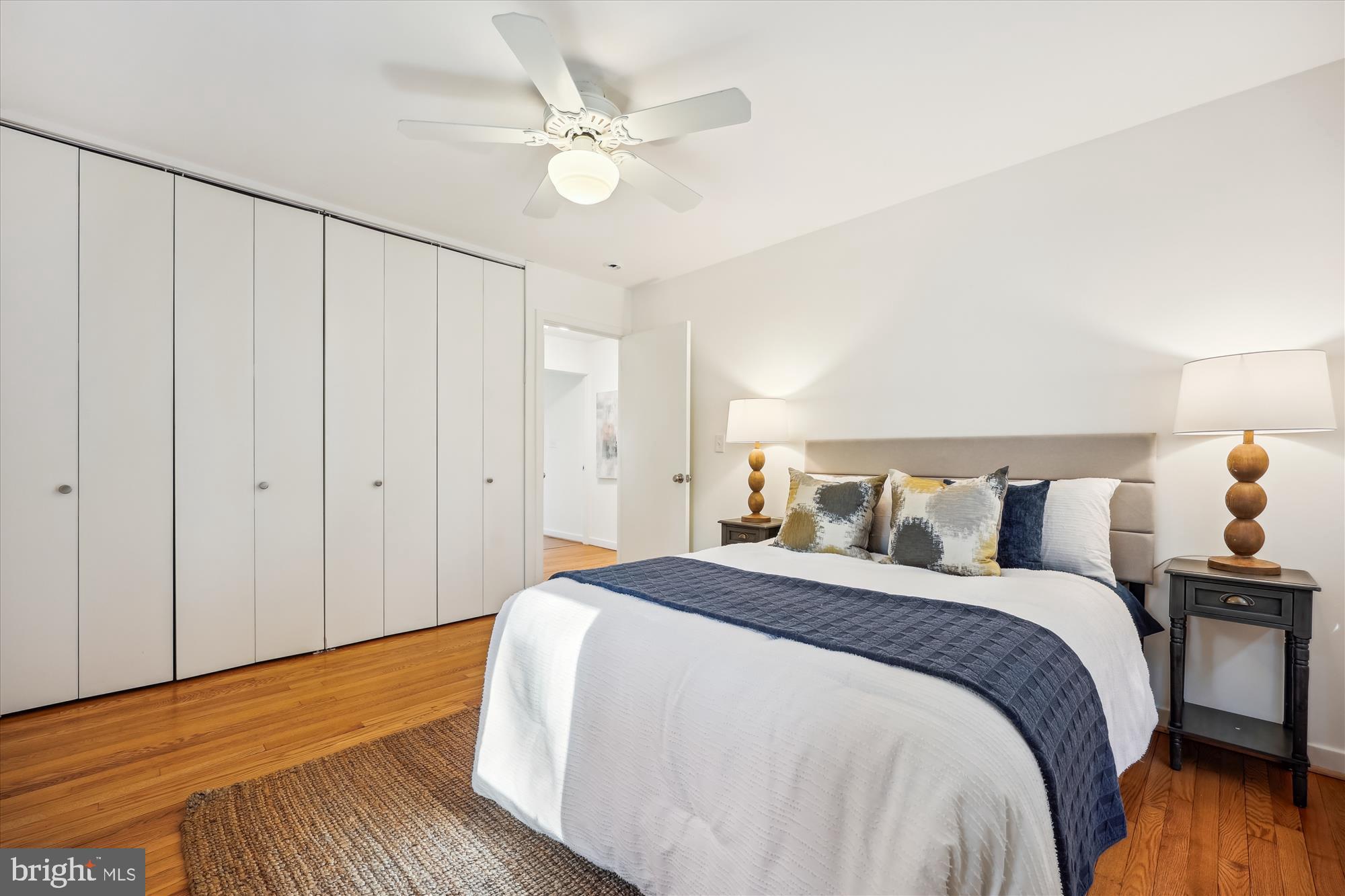 CARDEROCK SPRINGS - Residential