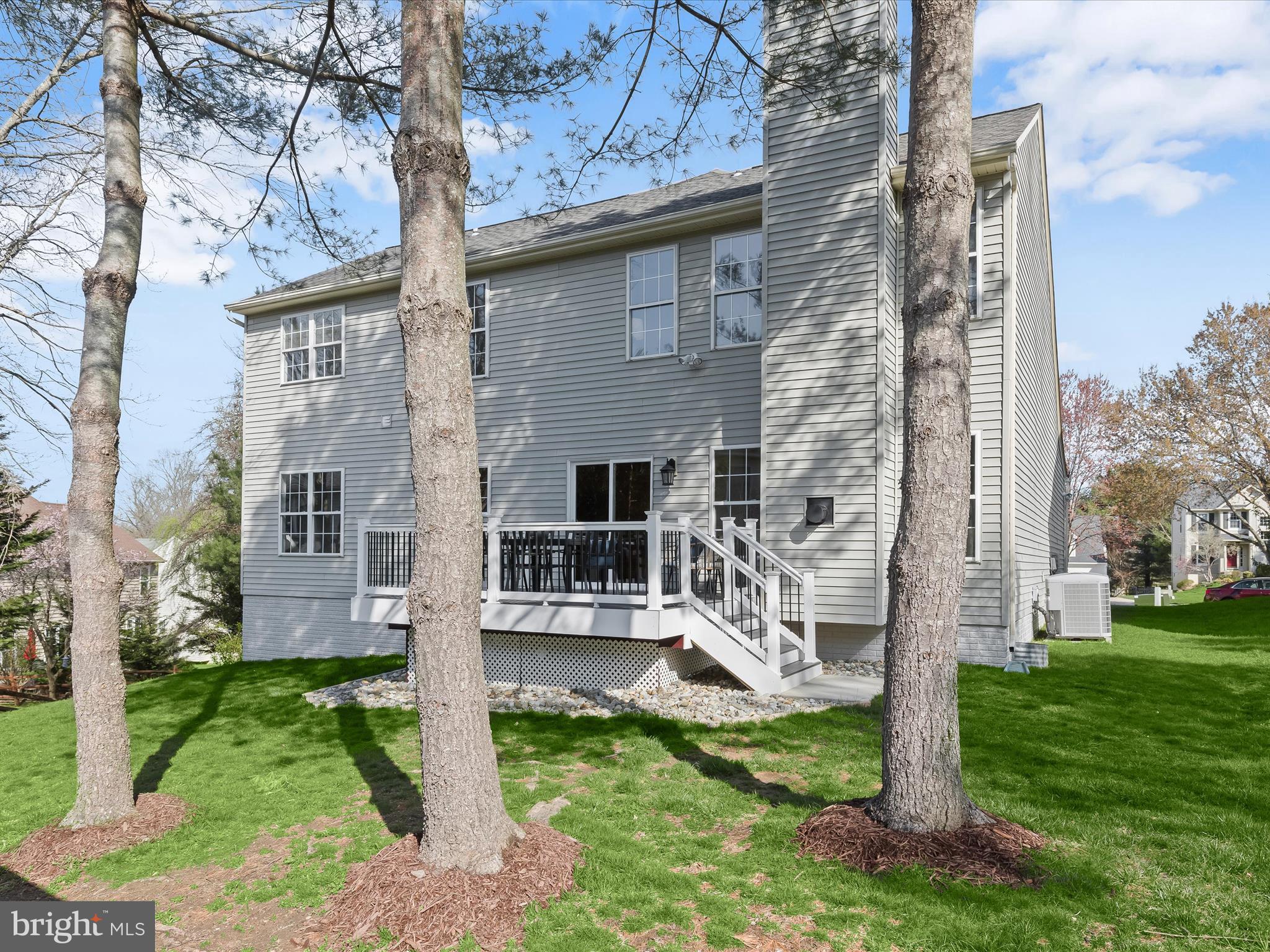 RIVER HILL - Residential