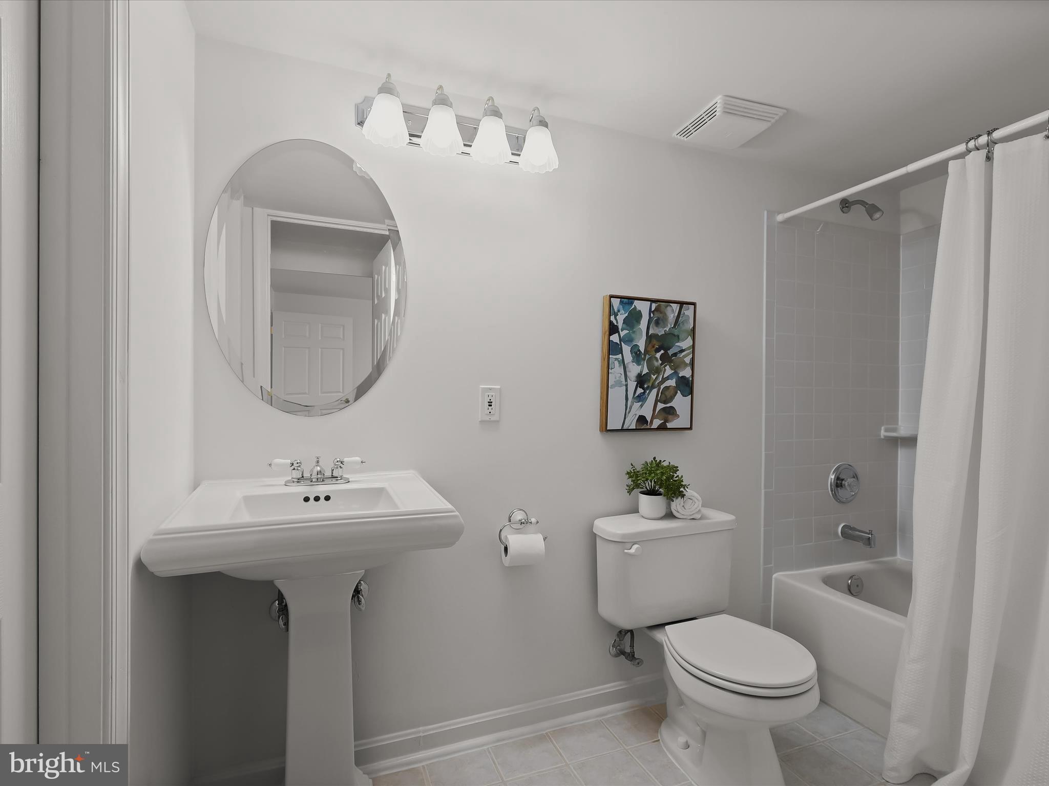 RIVER HILL - Residential