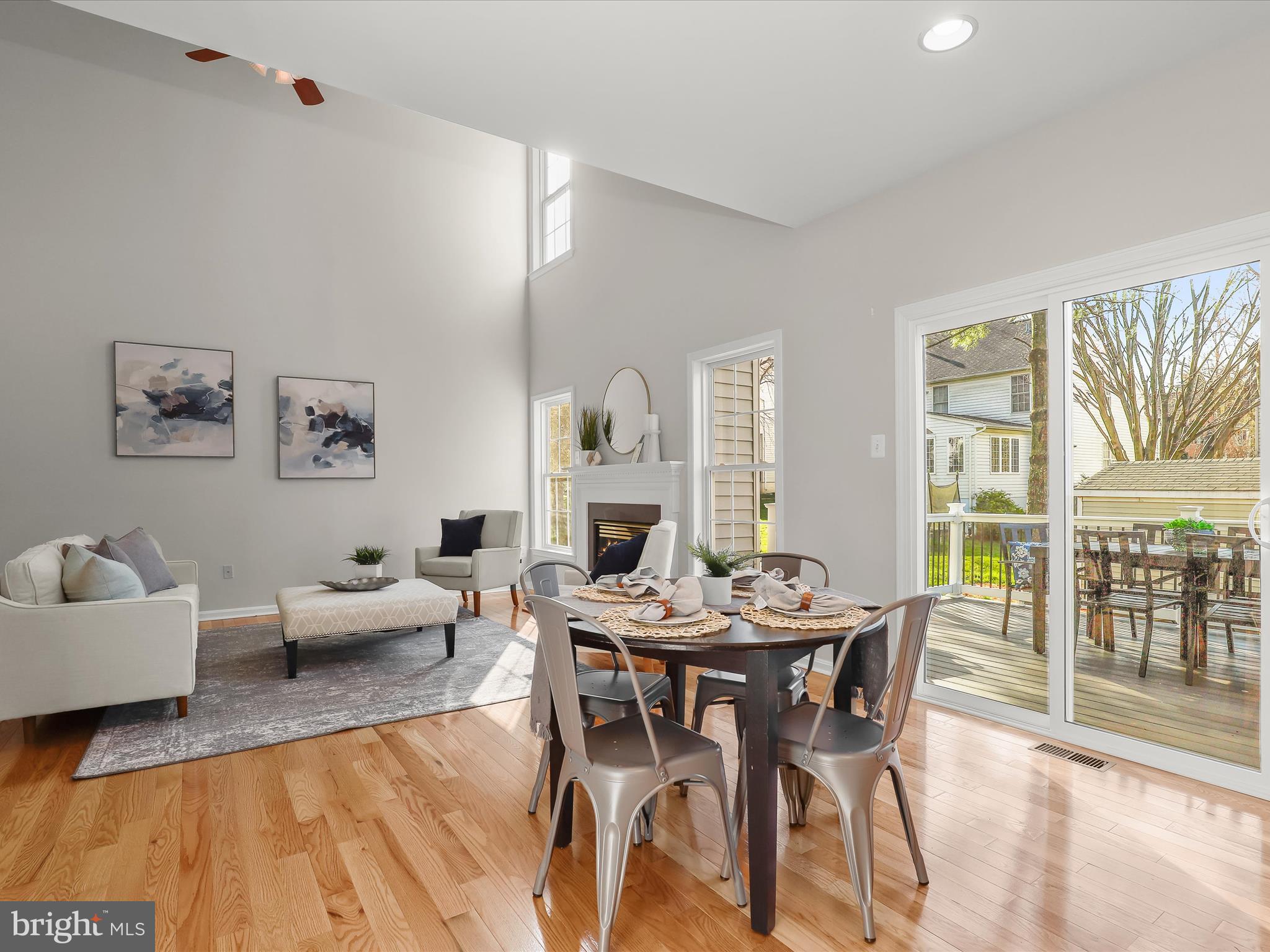 RIVER HILL - Residential