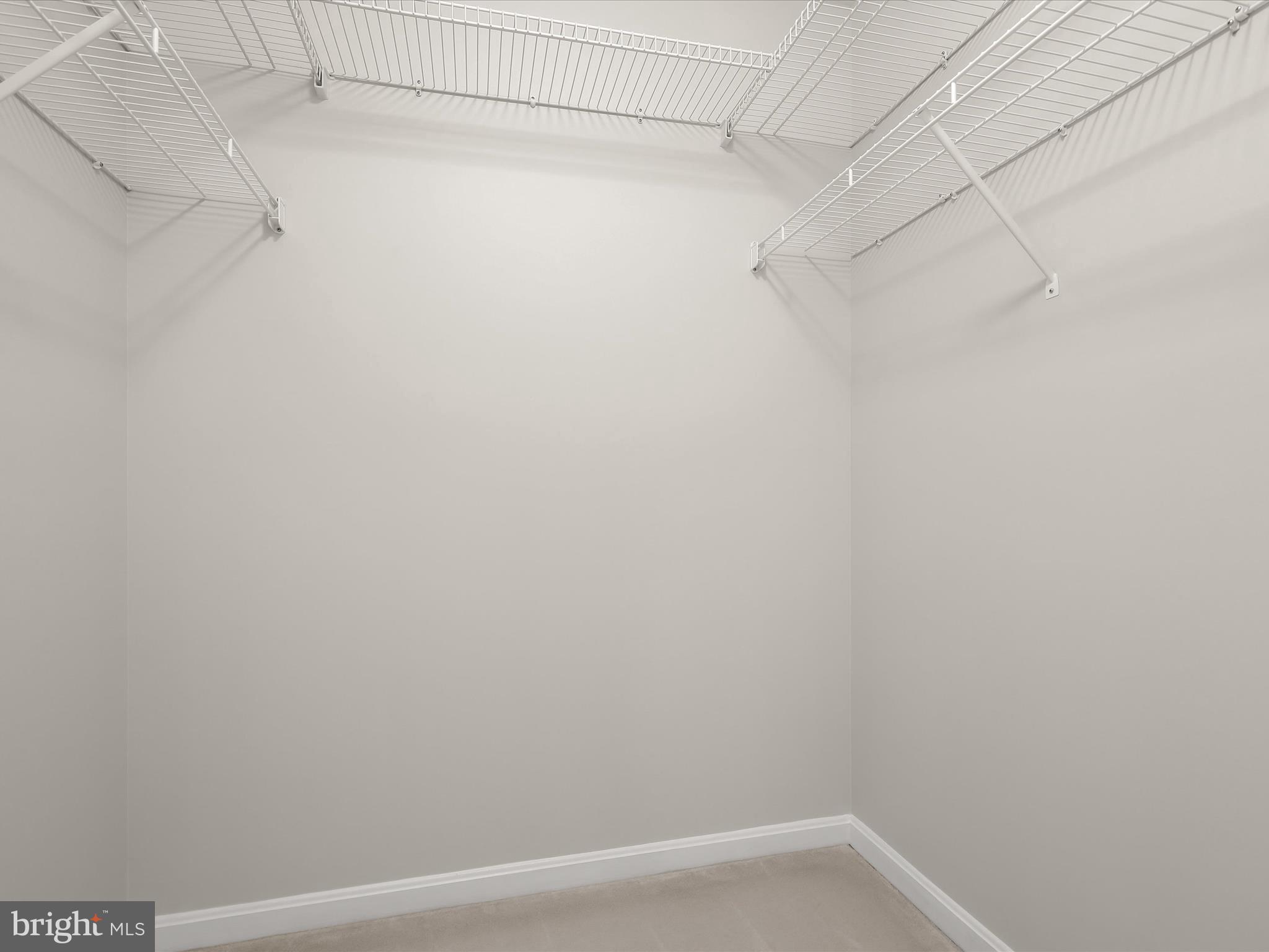 RIVER HILL - Residential