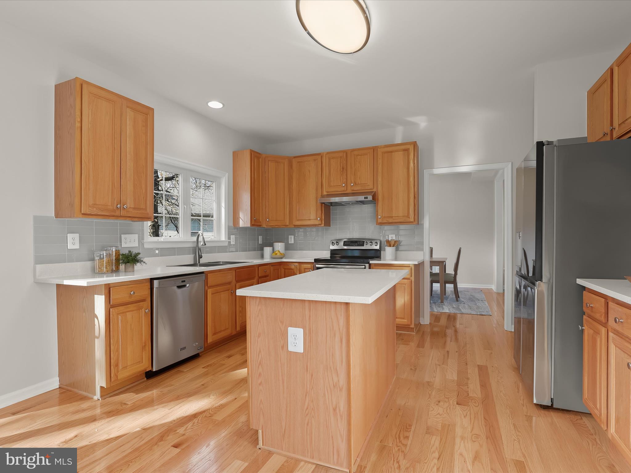 RIVER HILL - Residential