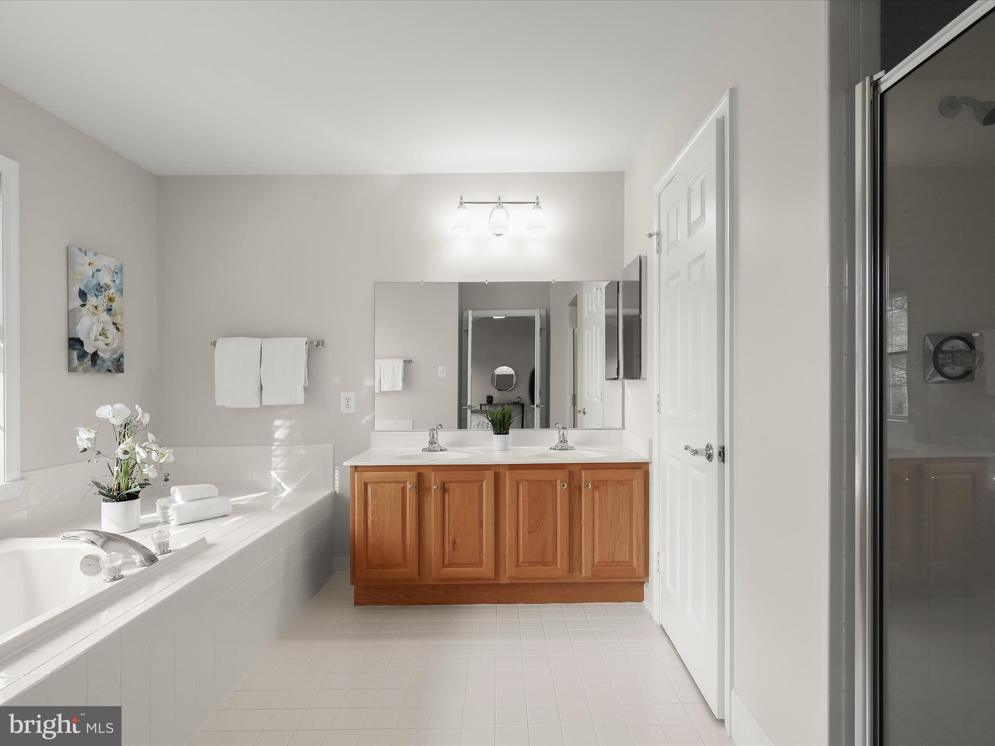 RIVER HILL - Residential