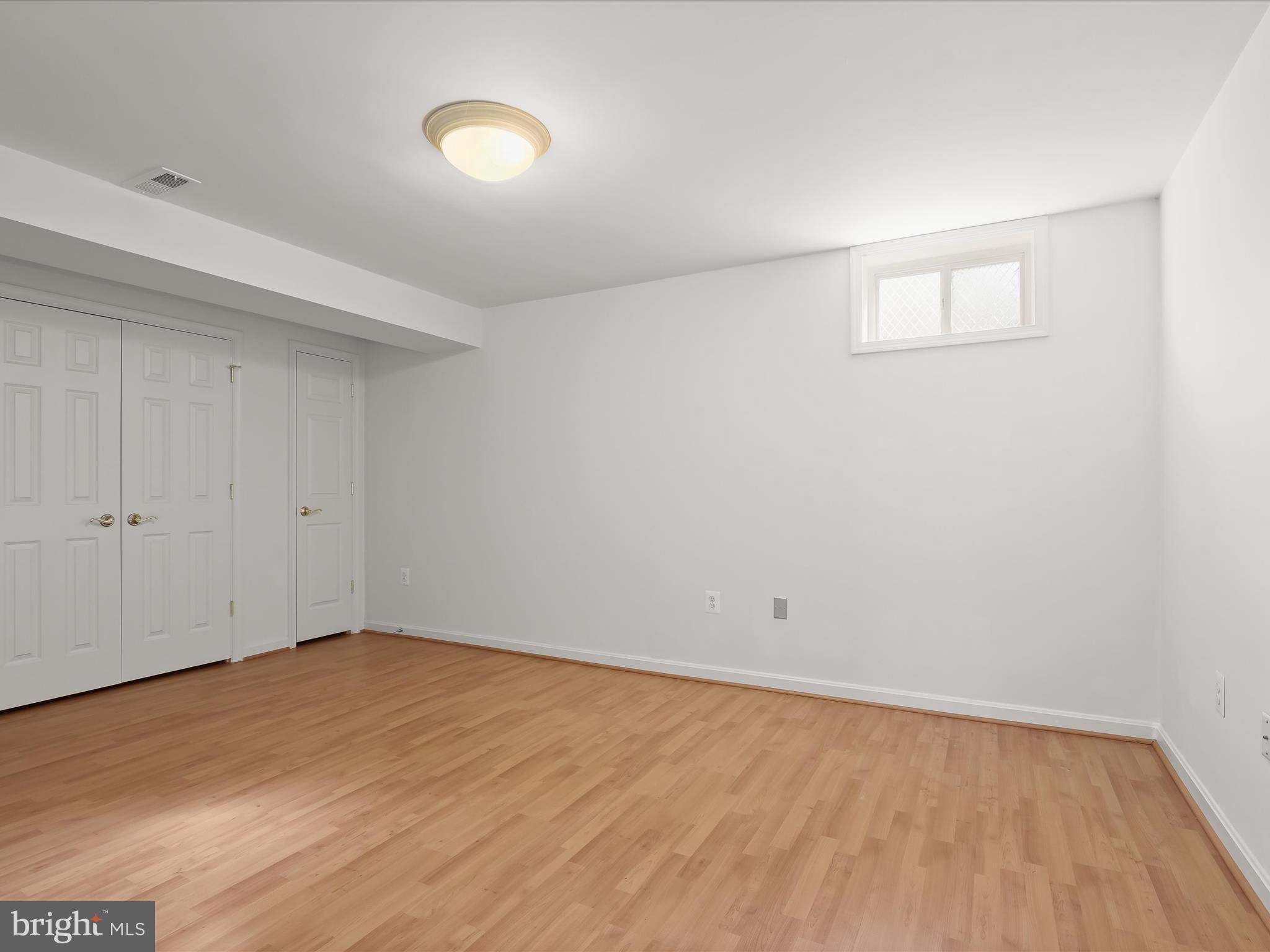 RIVER HILL - Residential