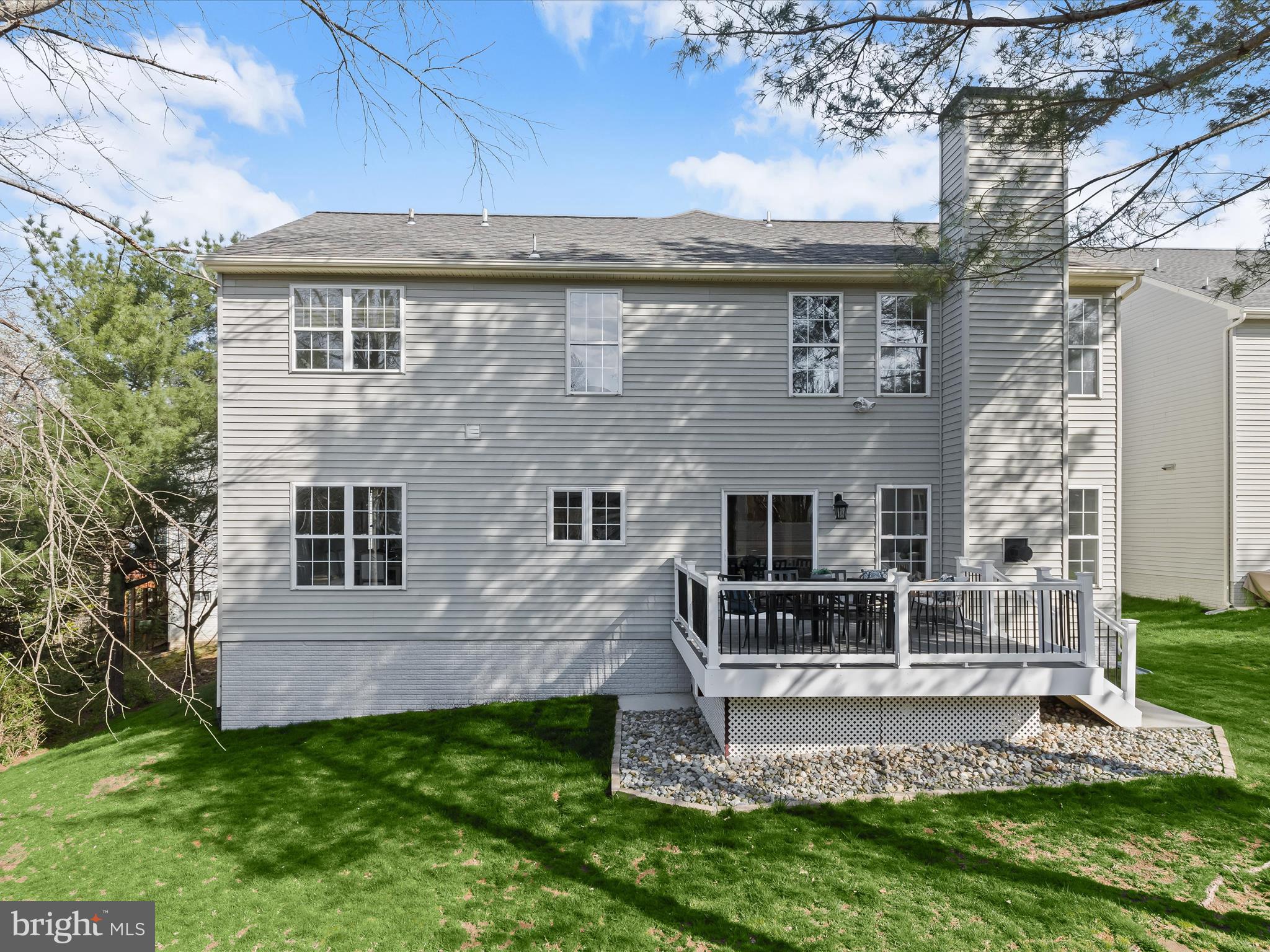 RIVER HILL - Residential