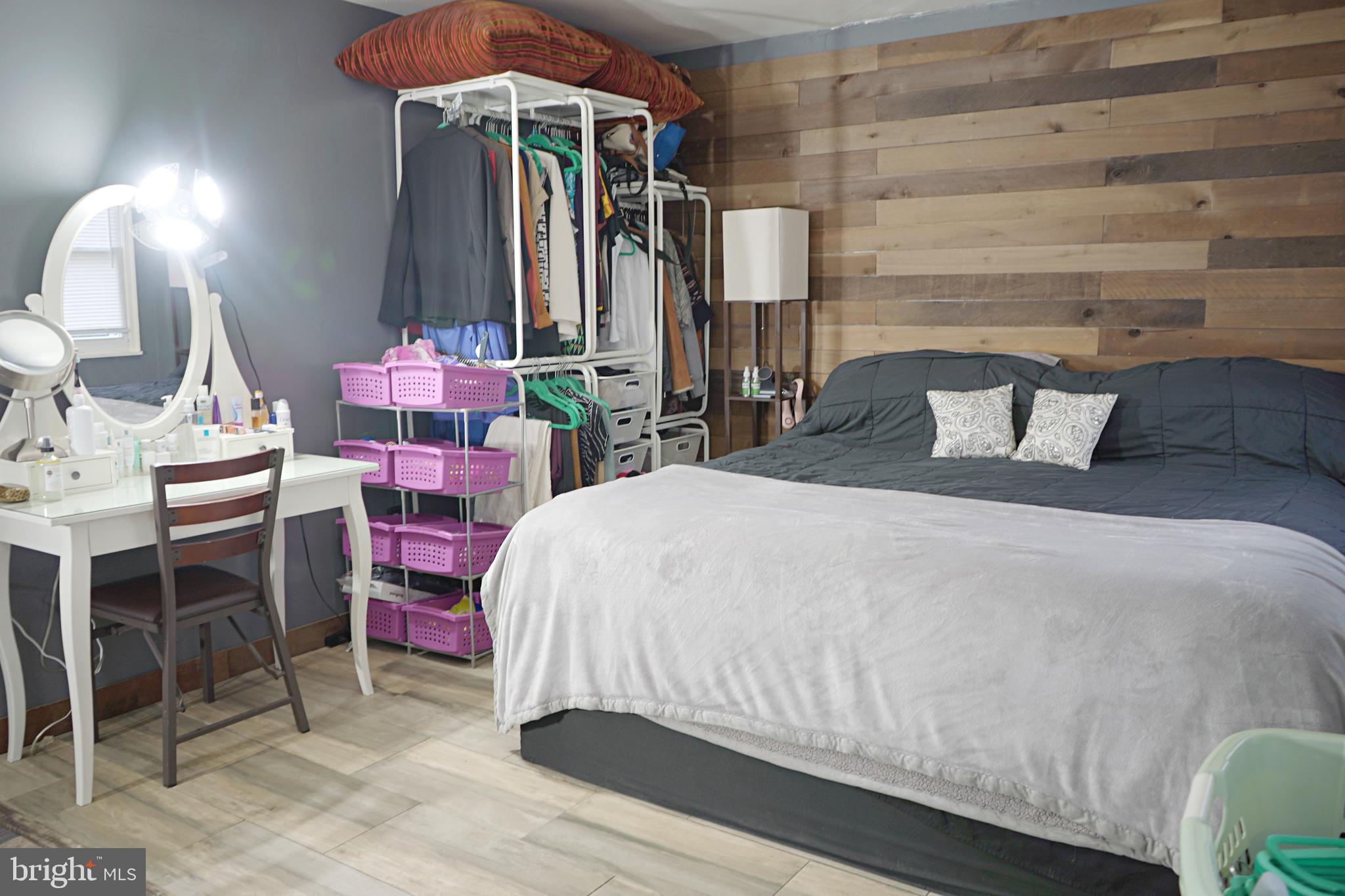 WAKEFIELD - Residential