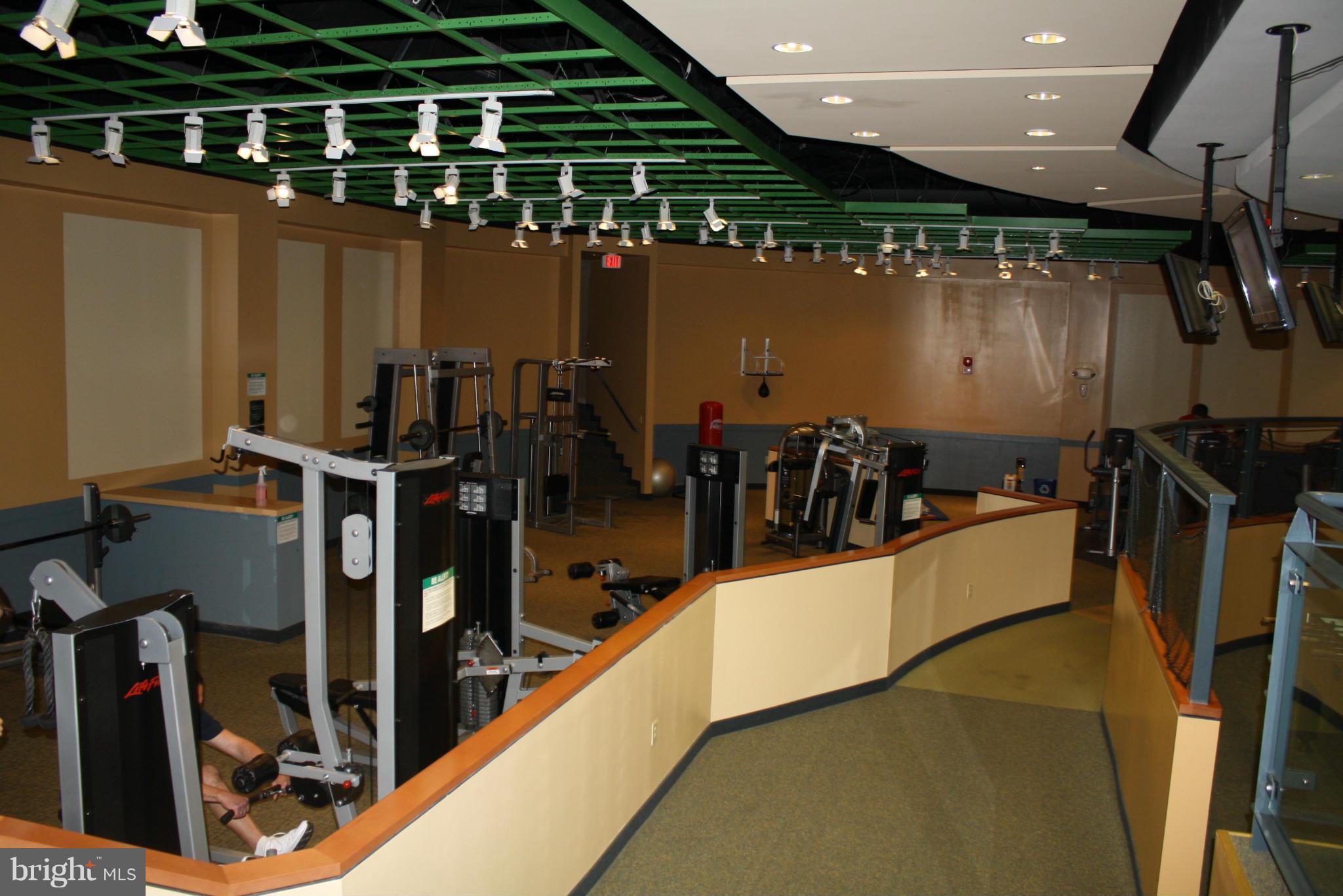 RIVER PLACE - Residential Lease