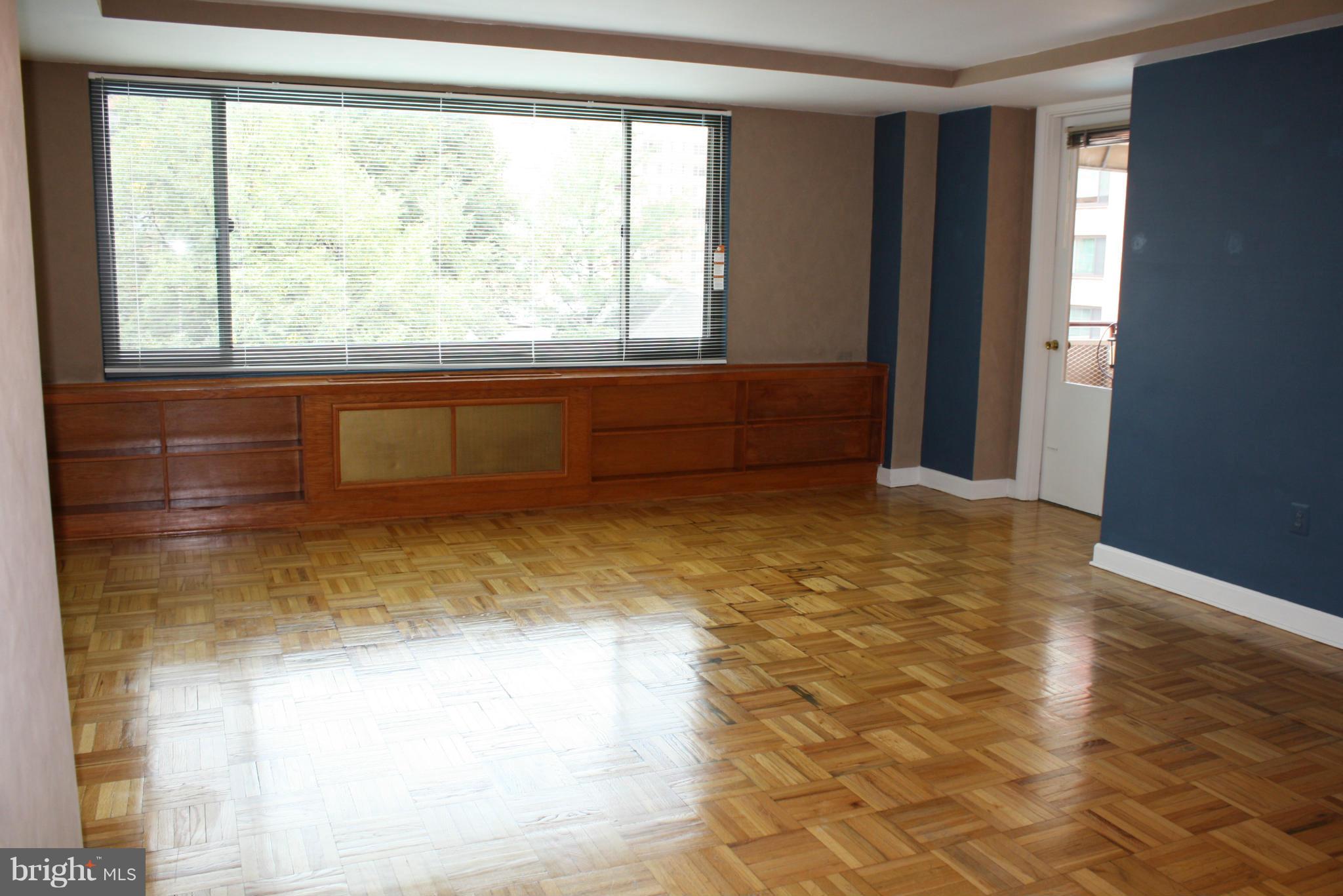 RIVER PLACE - Residential Lease