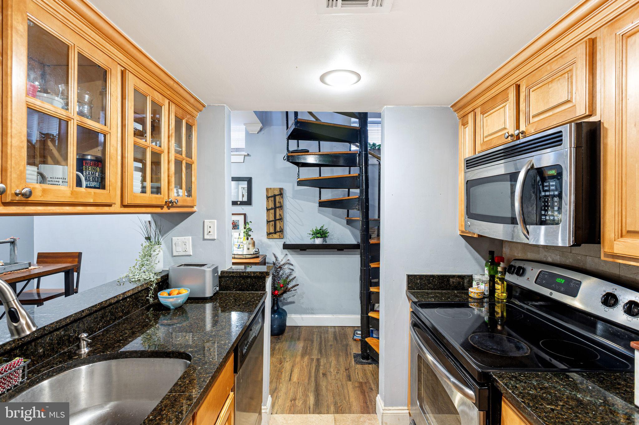 1712 WALLACE STREET 101