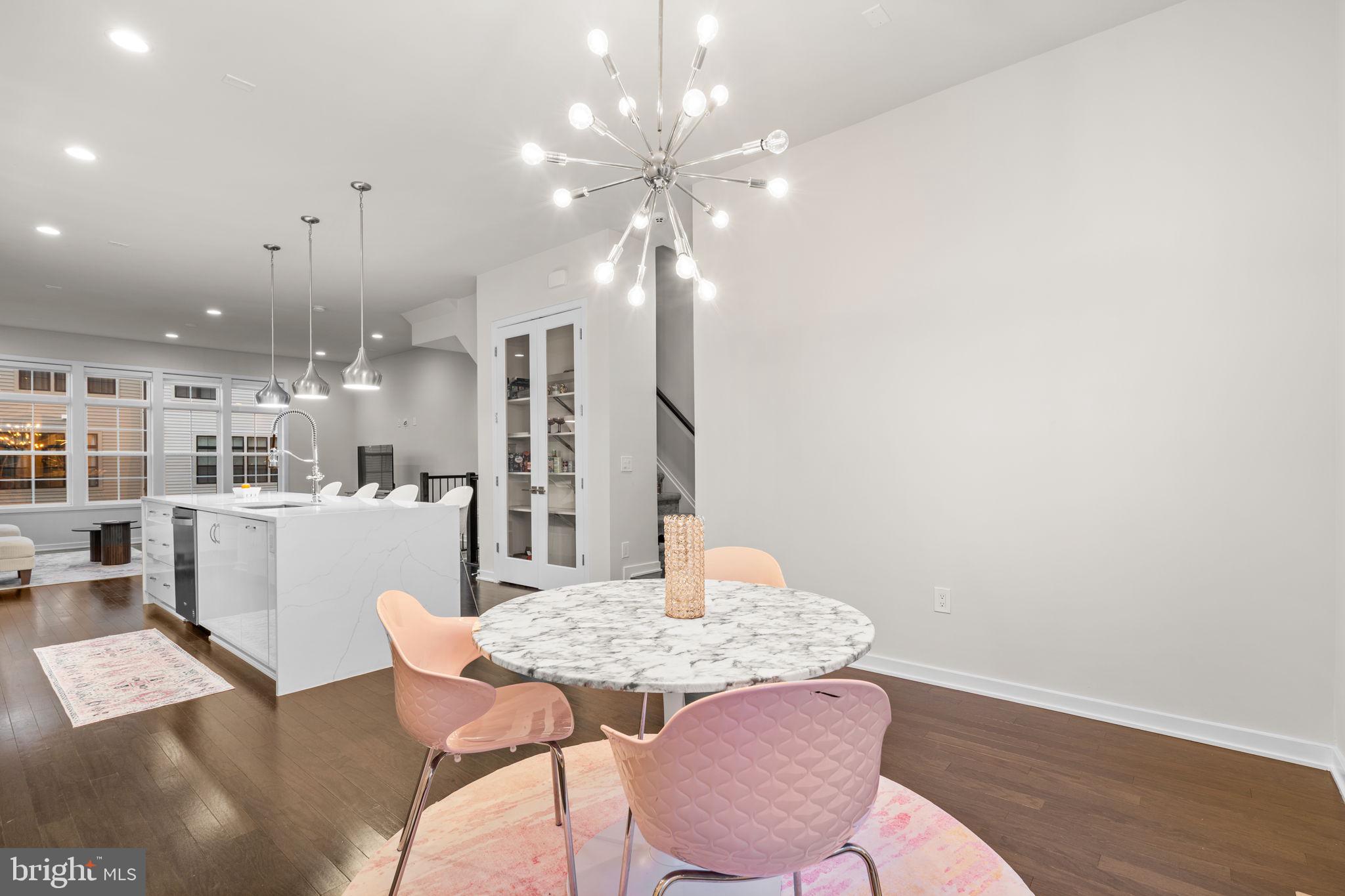 UNION PARK AT MCLEAN - Residential