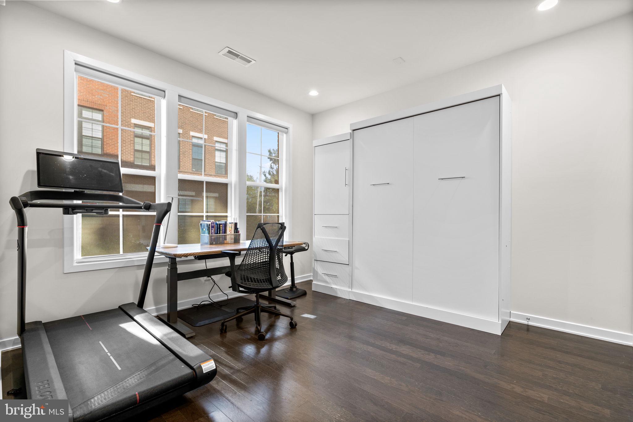 UNION PARK AT MCLEAN - Residential