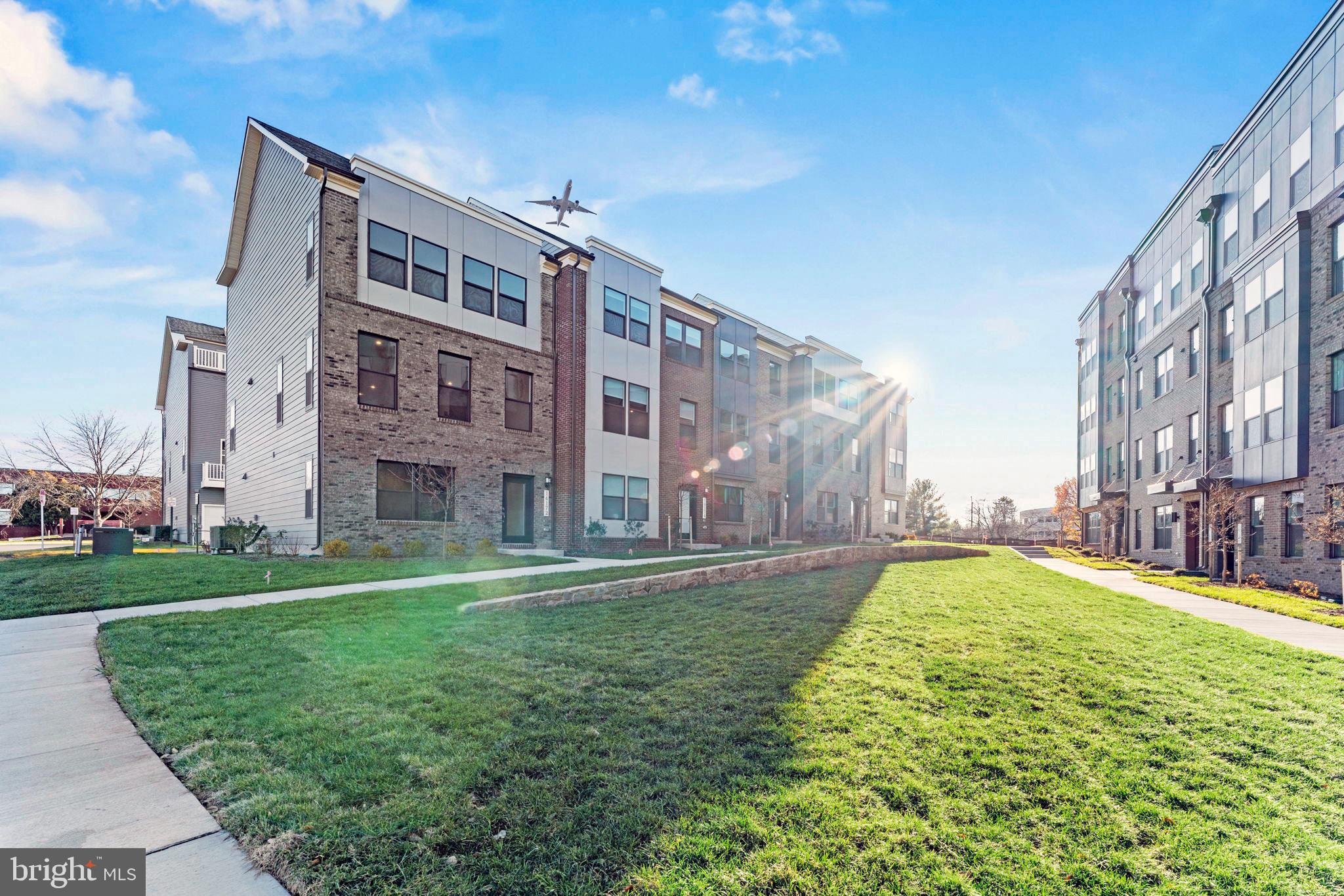 WESTFIELD - Residential Lease