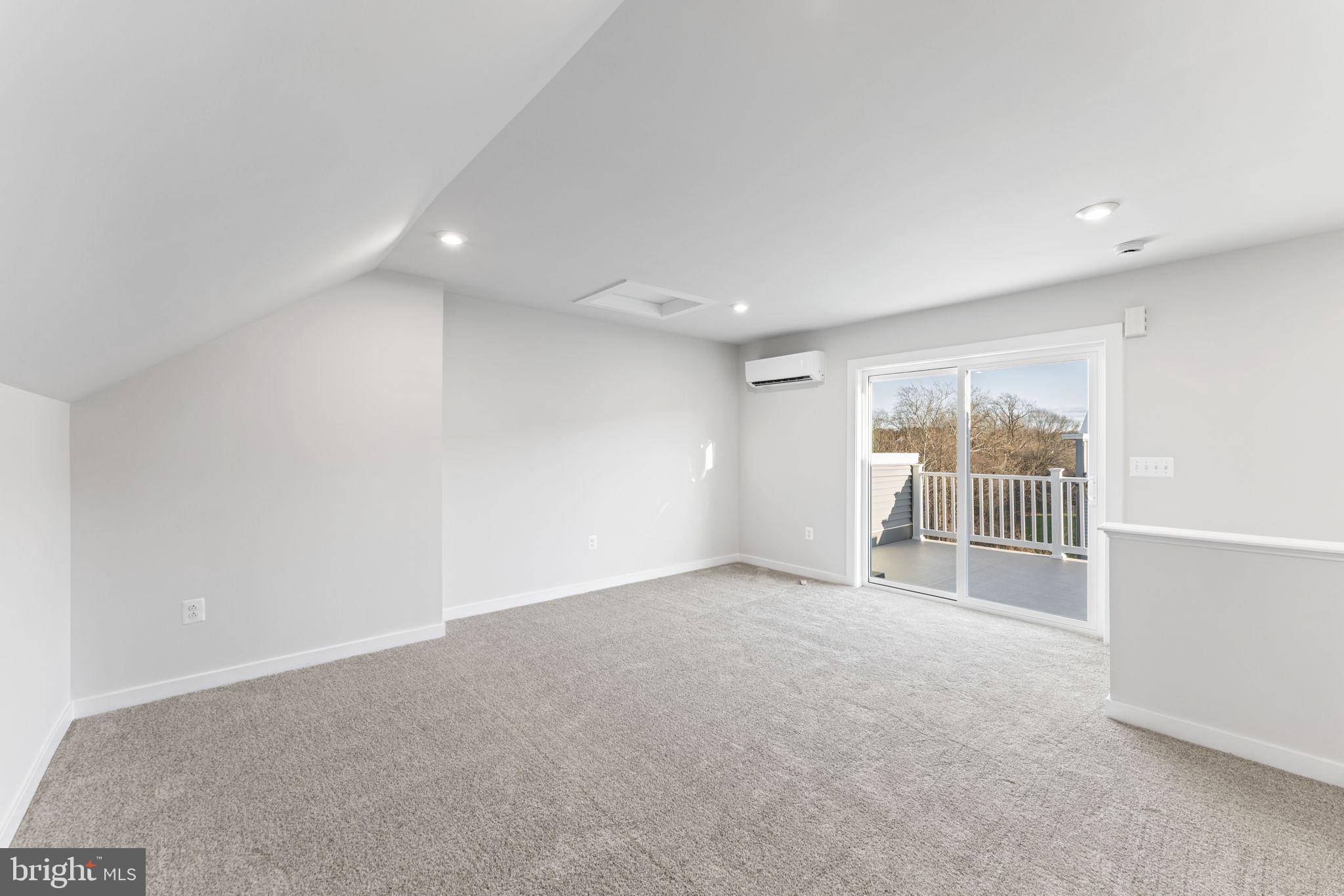 WESTFIELD - Residential Lease