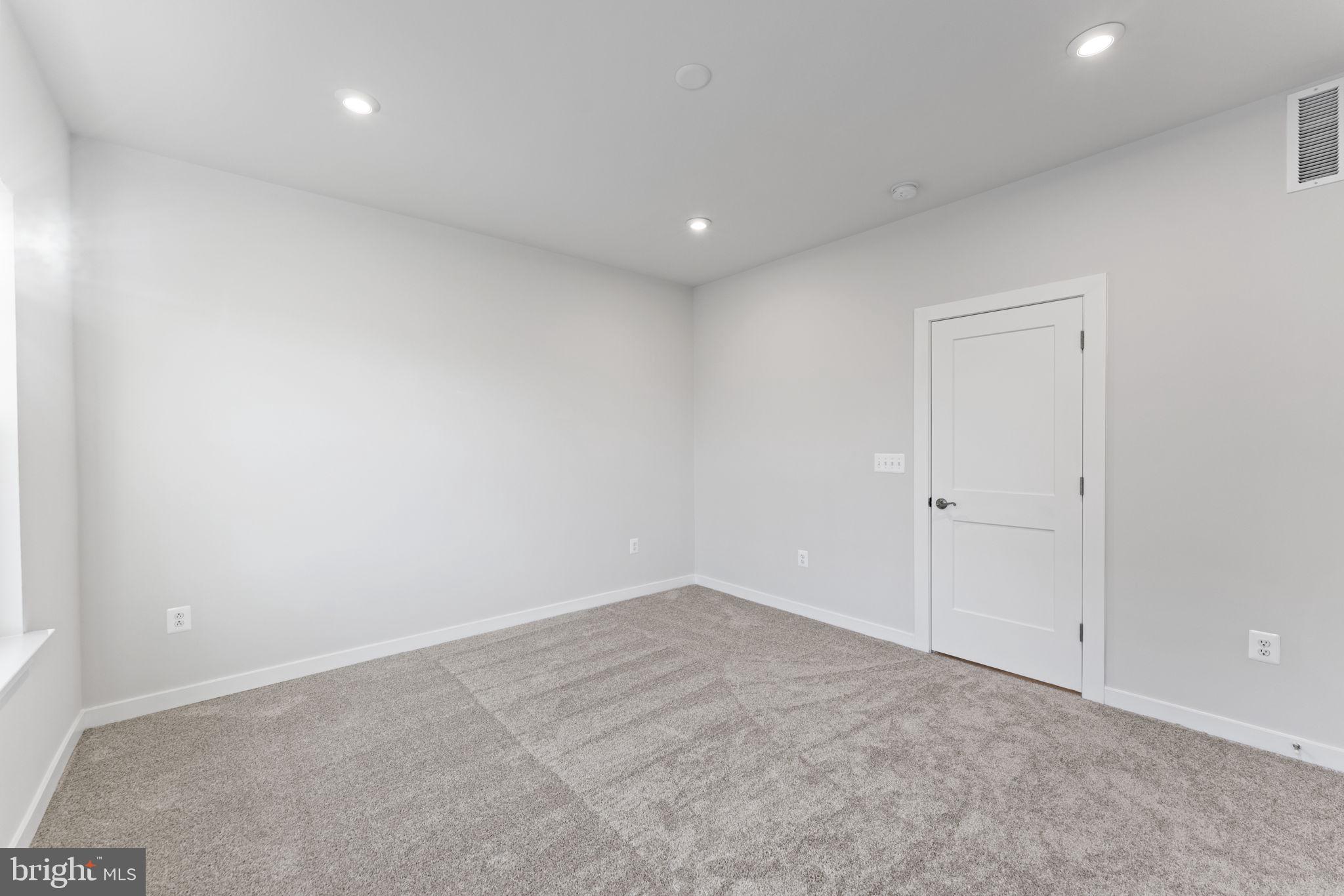 WESTFIELD - Residential Lease