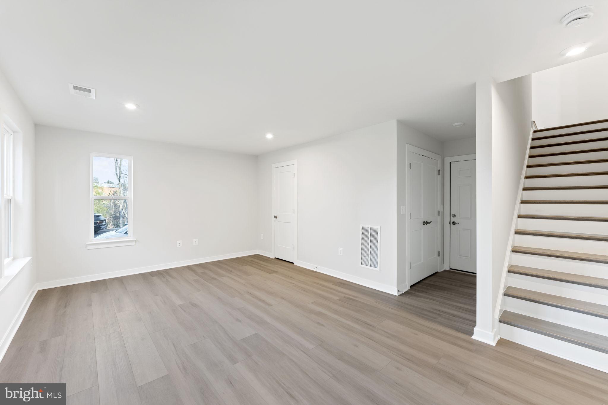 WESTFIELD - Residential Lease