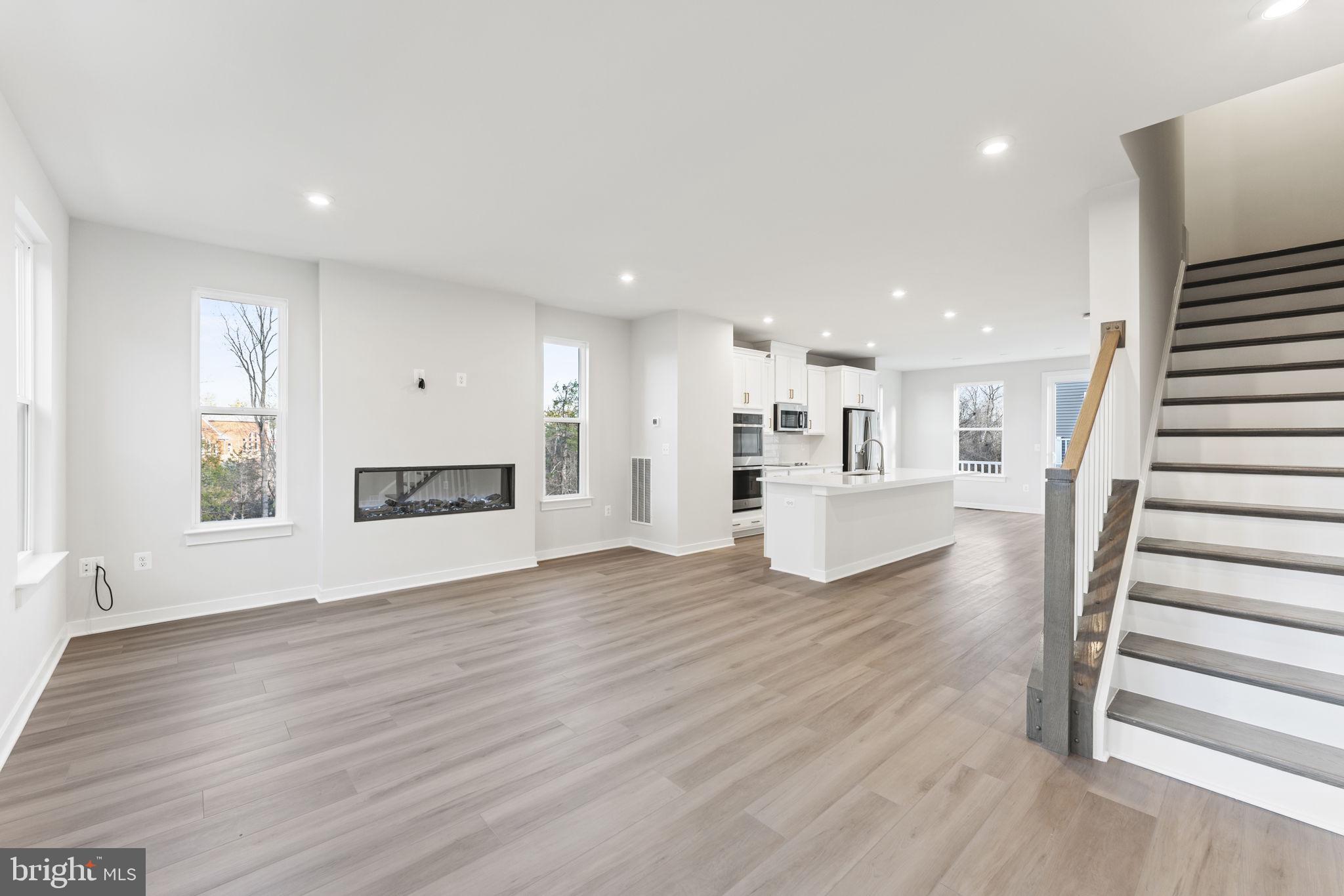 WESTFIELD - Residential Lease