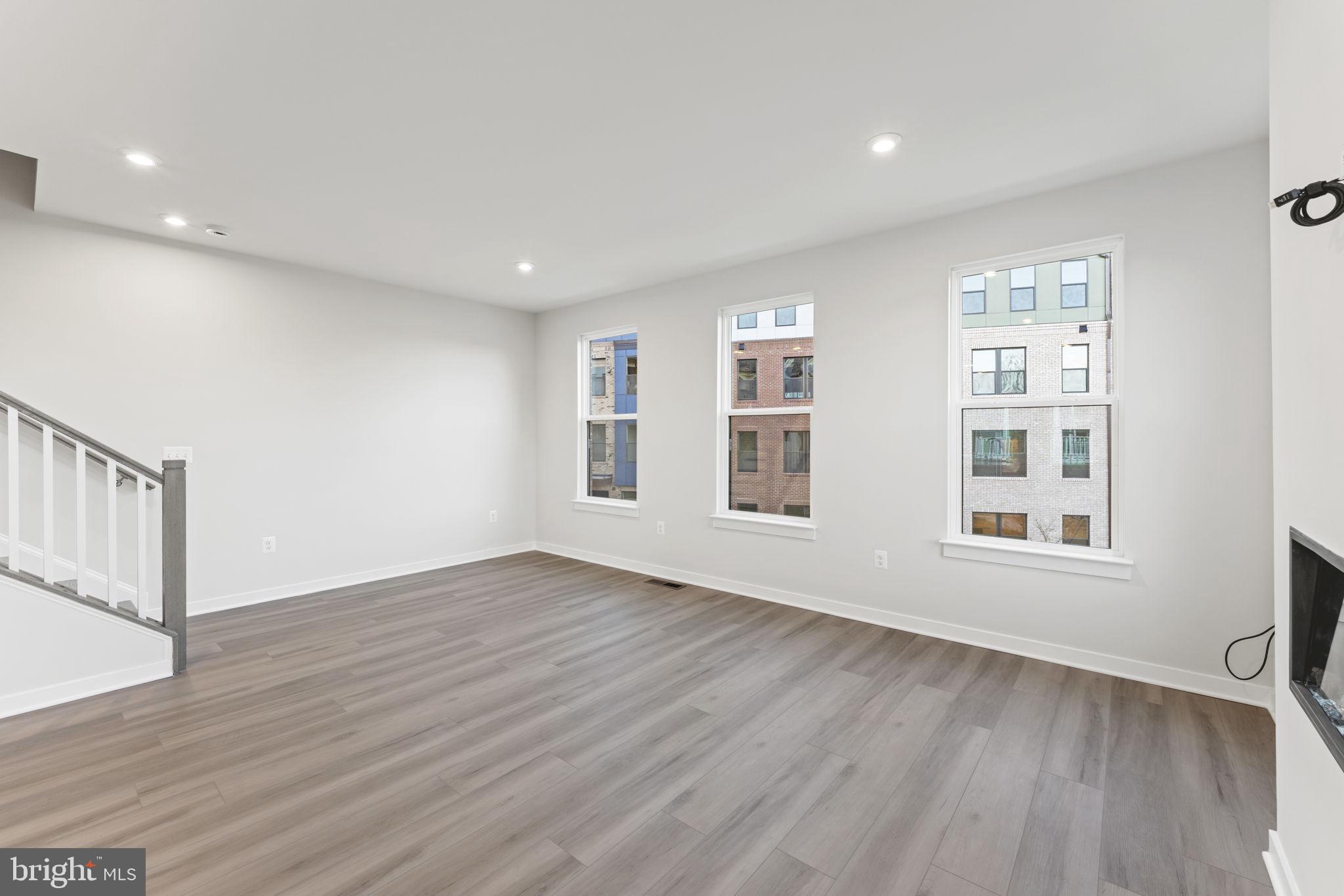 WESTFIELD - Residential Lease