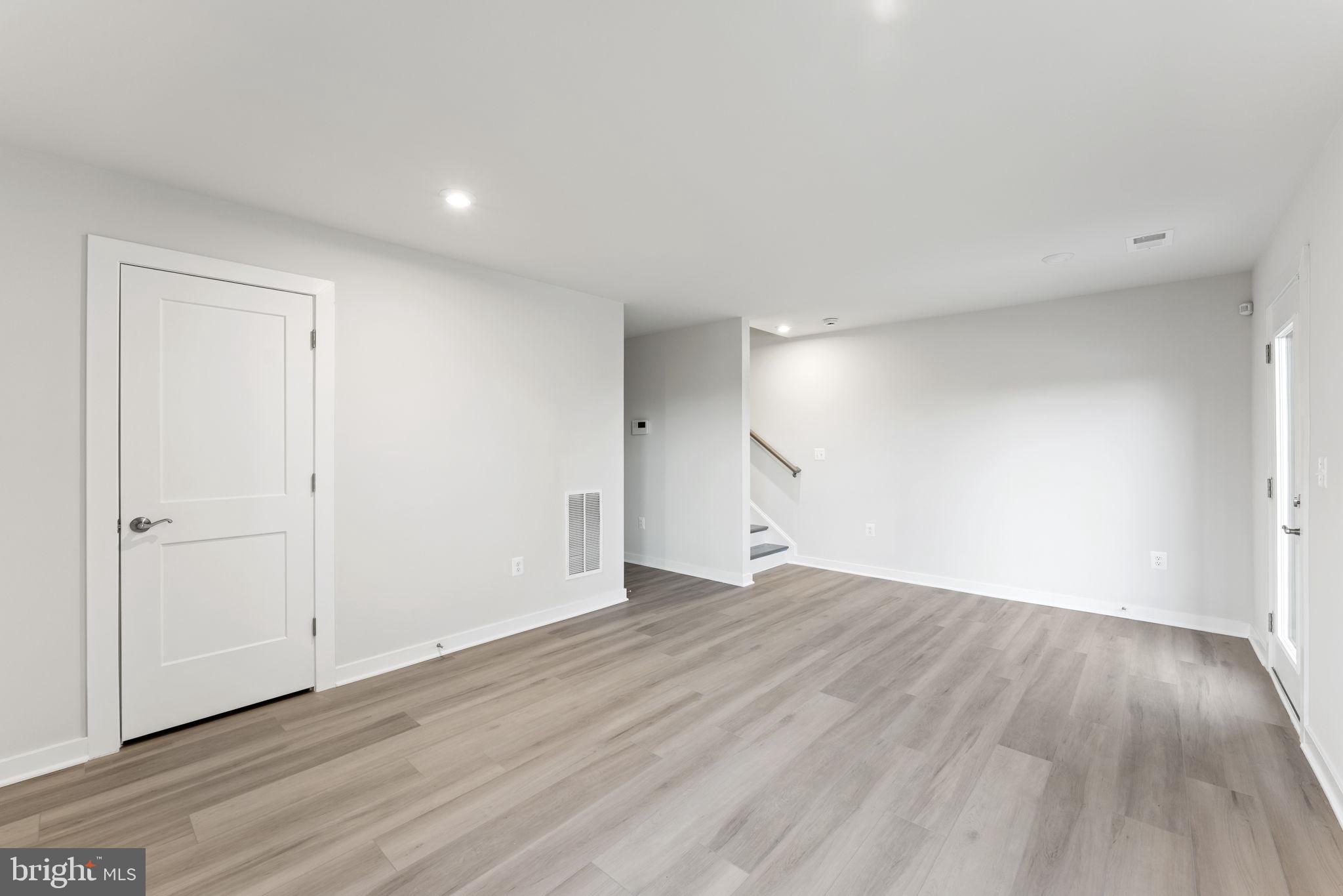 WESTFIELD - Residential Lease