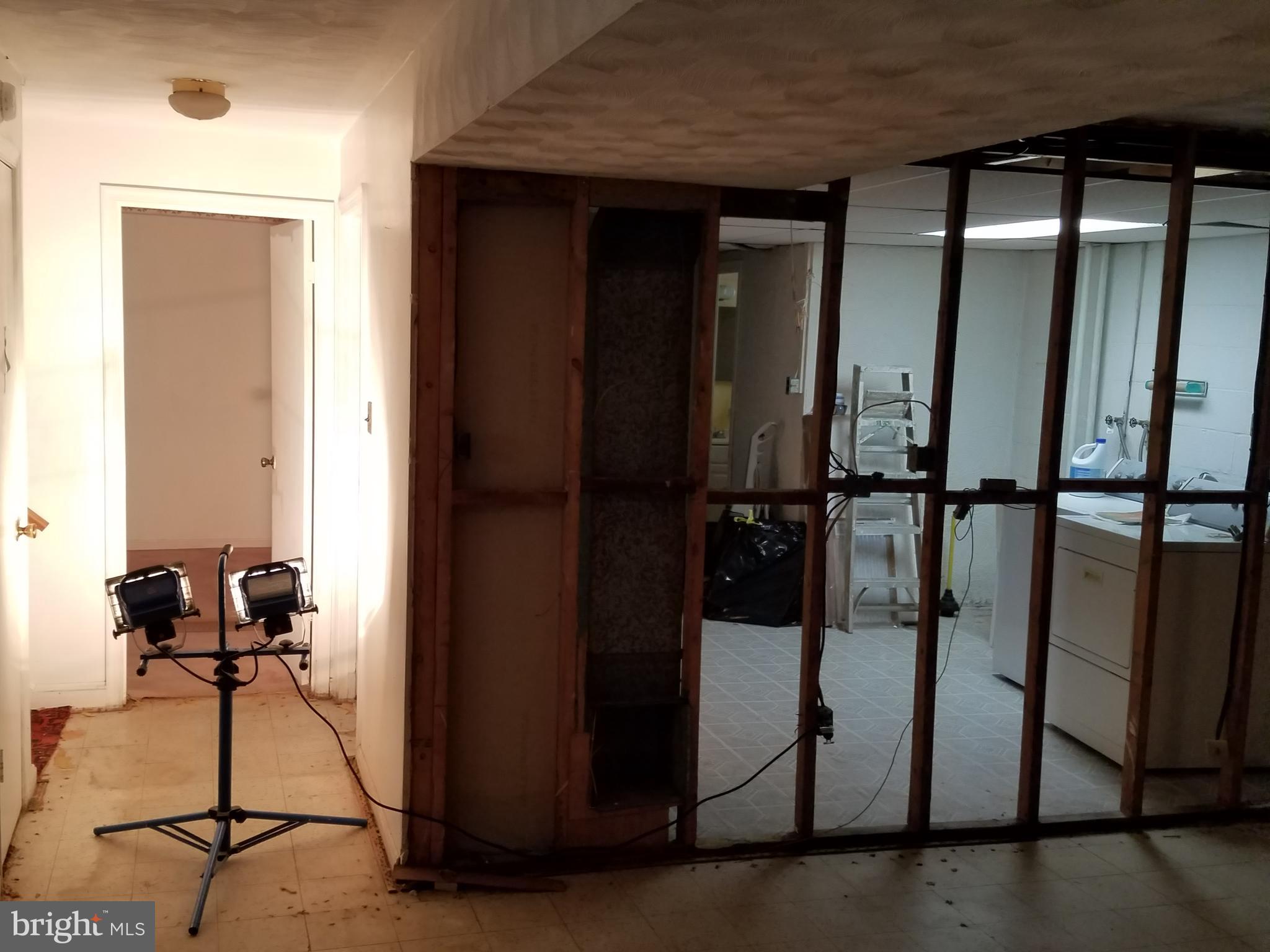 TEMPLE HILLS - Residential