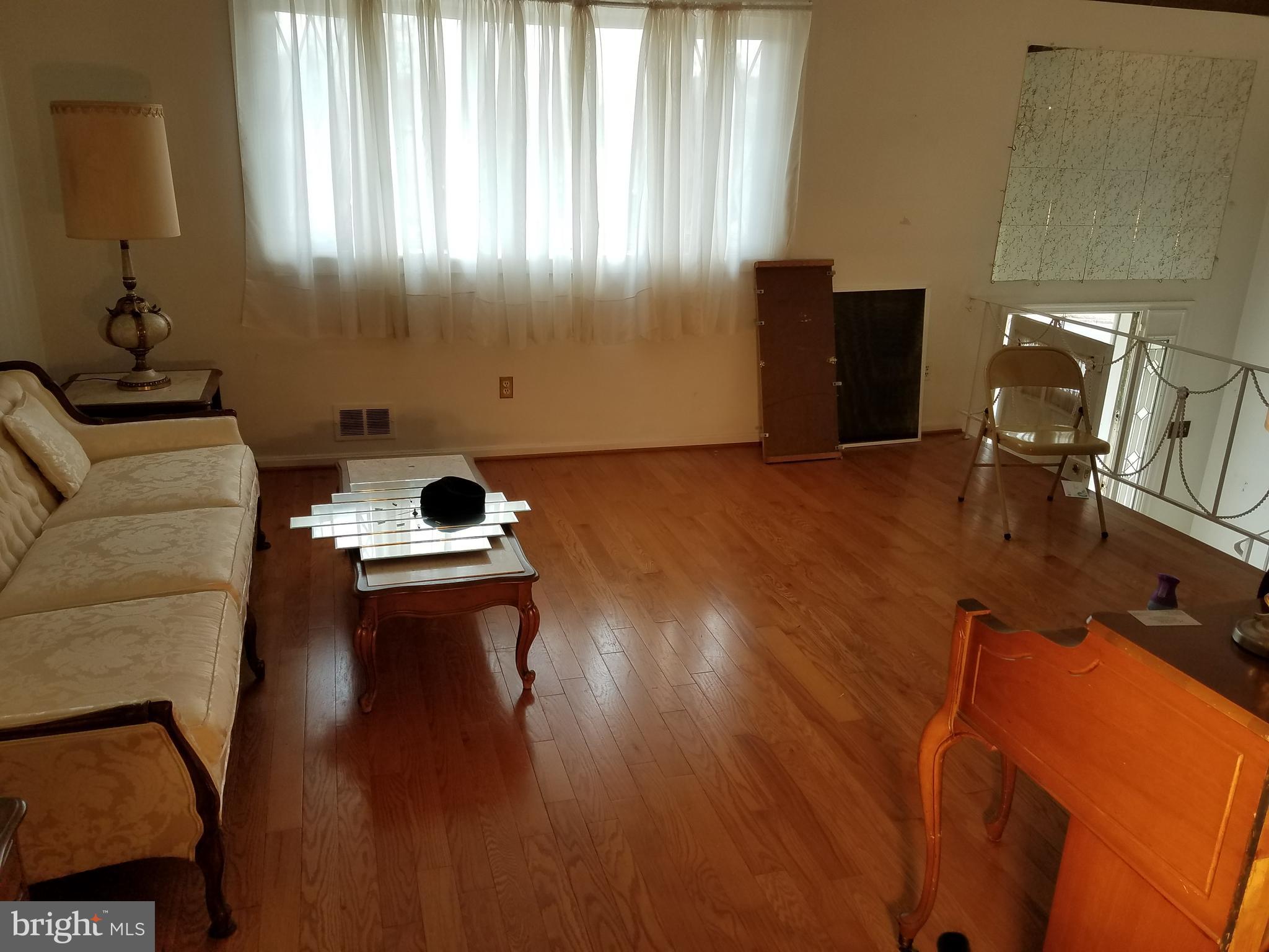 TEMPLE HILLS - Residential