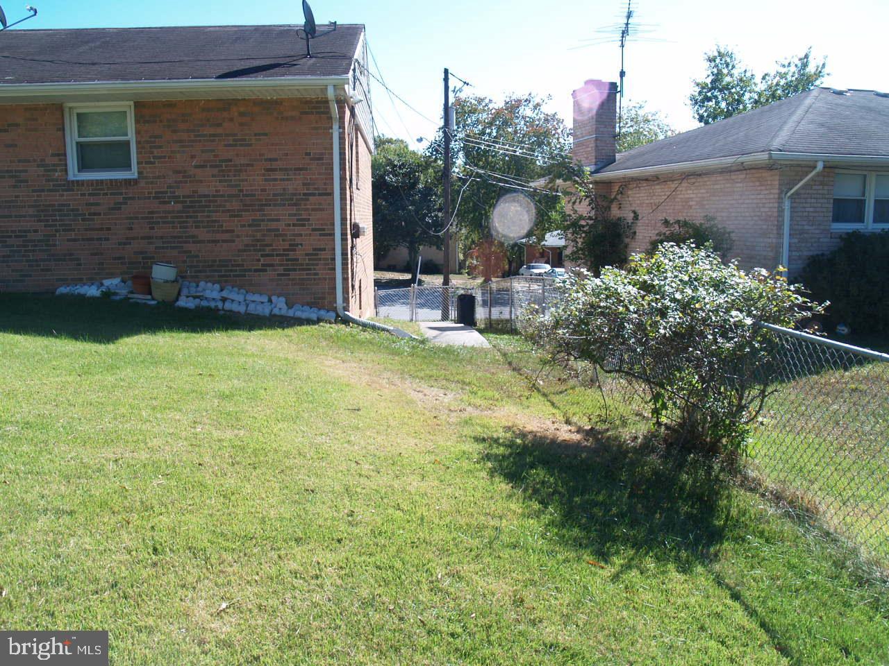 TEMPLE HILLS - Residential