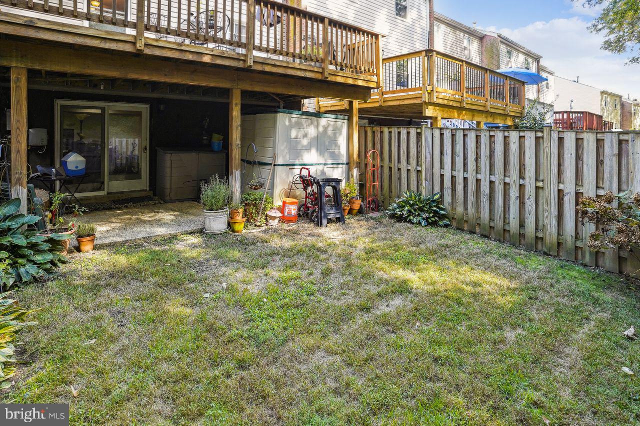 LAKE BRADDOCK - Residential