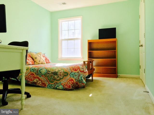 LAKELAND PLACE - Residential